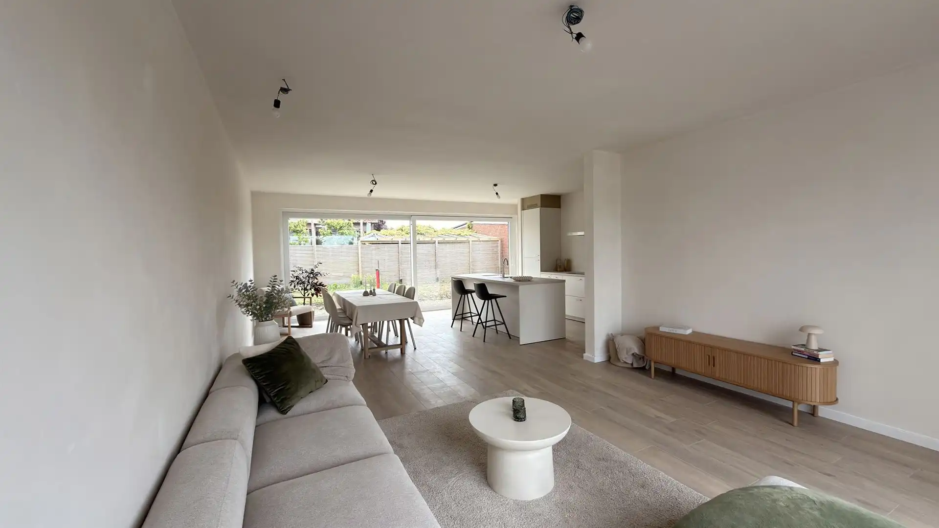 Landelijk gelegen nieuwbouwproject in Sint-Eloois-Vijve foto 4