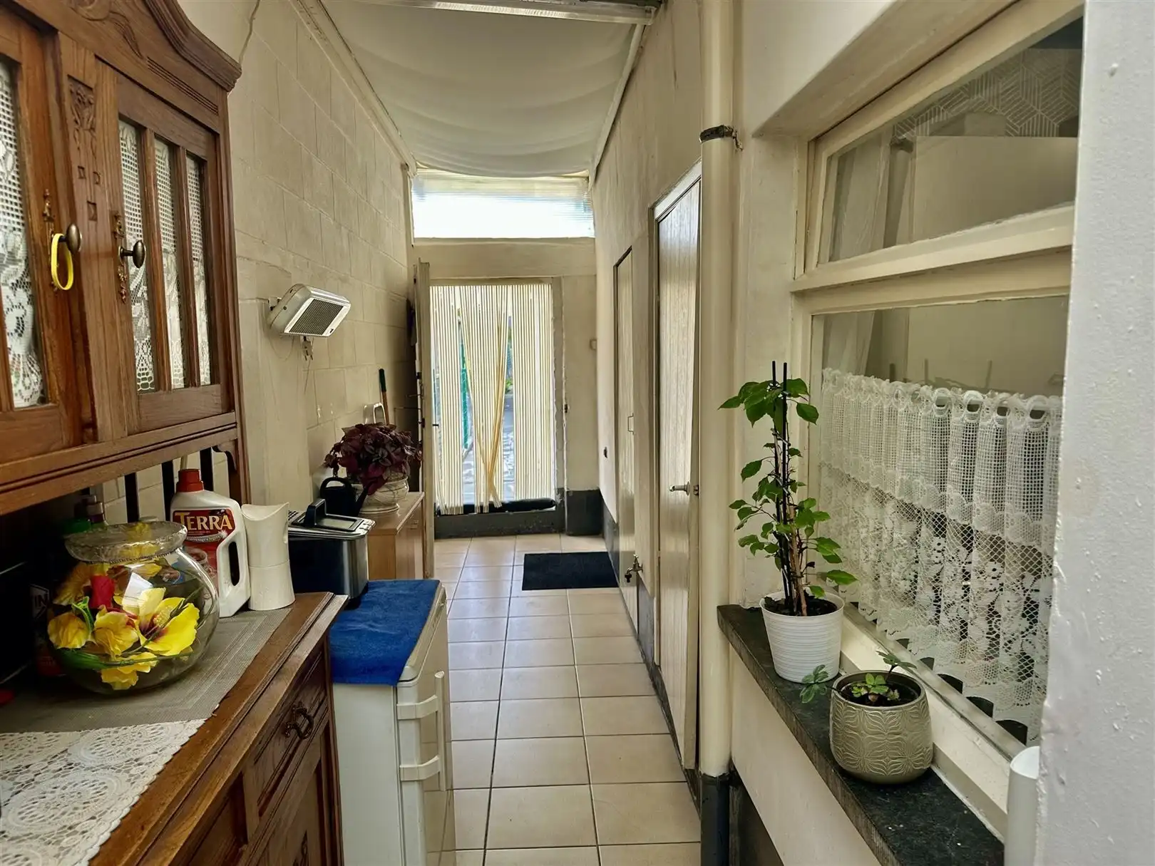 Te renoveren rijwoning te Eine. foto 7