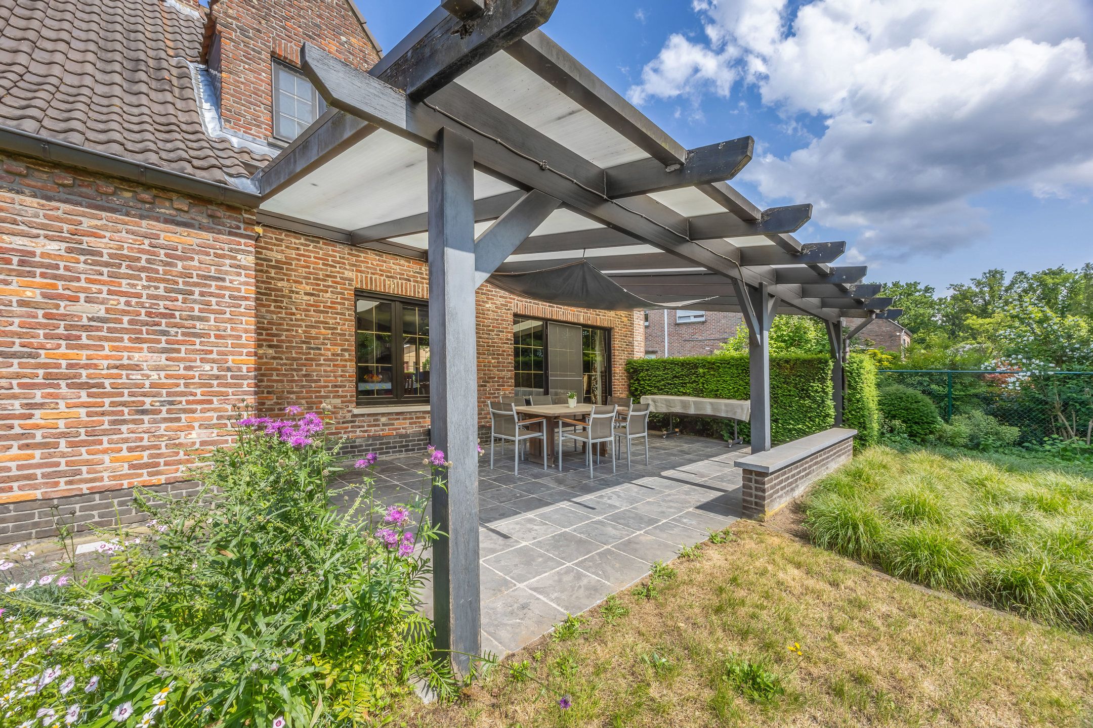 Vrijstaande charmante woning in groene en centrale ligging foto 14