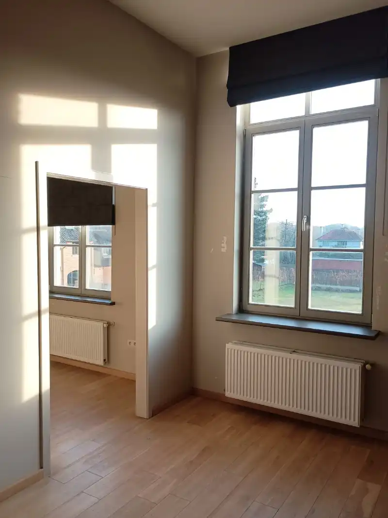 Mooie woning en gerestaureerd schoolgebouw foto 16
