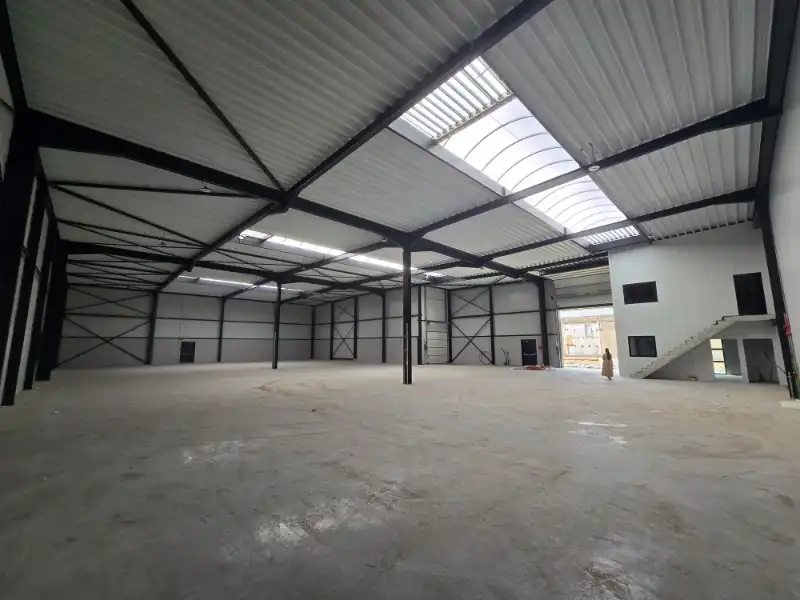 NIeuwbouw KMO units te huur foto {{pictureIndex}}