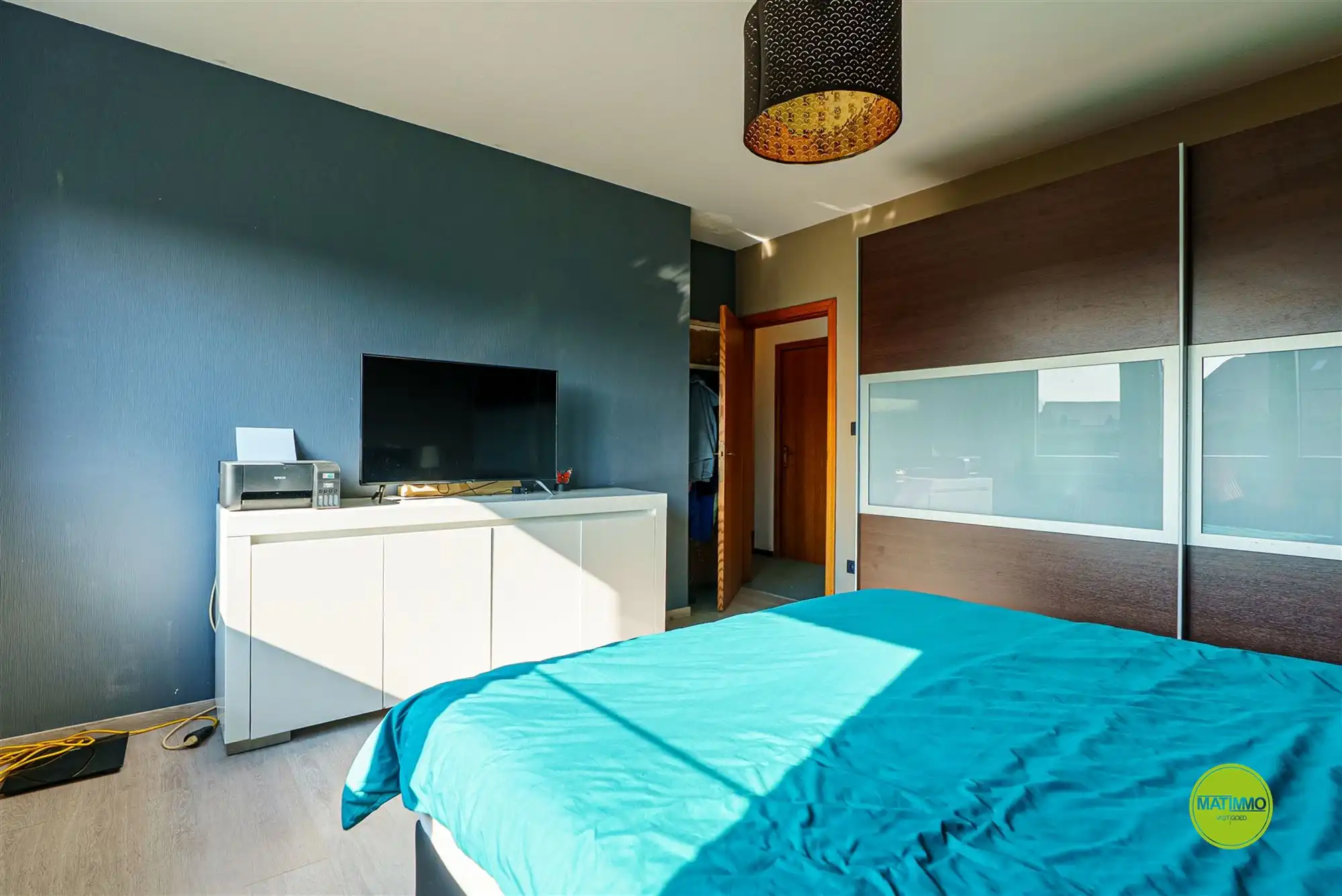 Gerenoveerde, instapklare gezinswoning met 5 slaapkamers foto 16