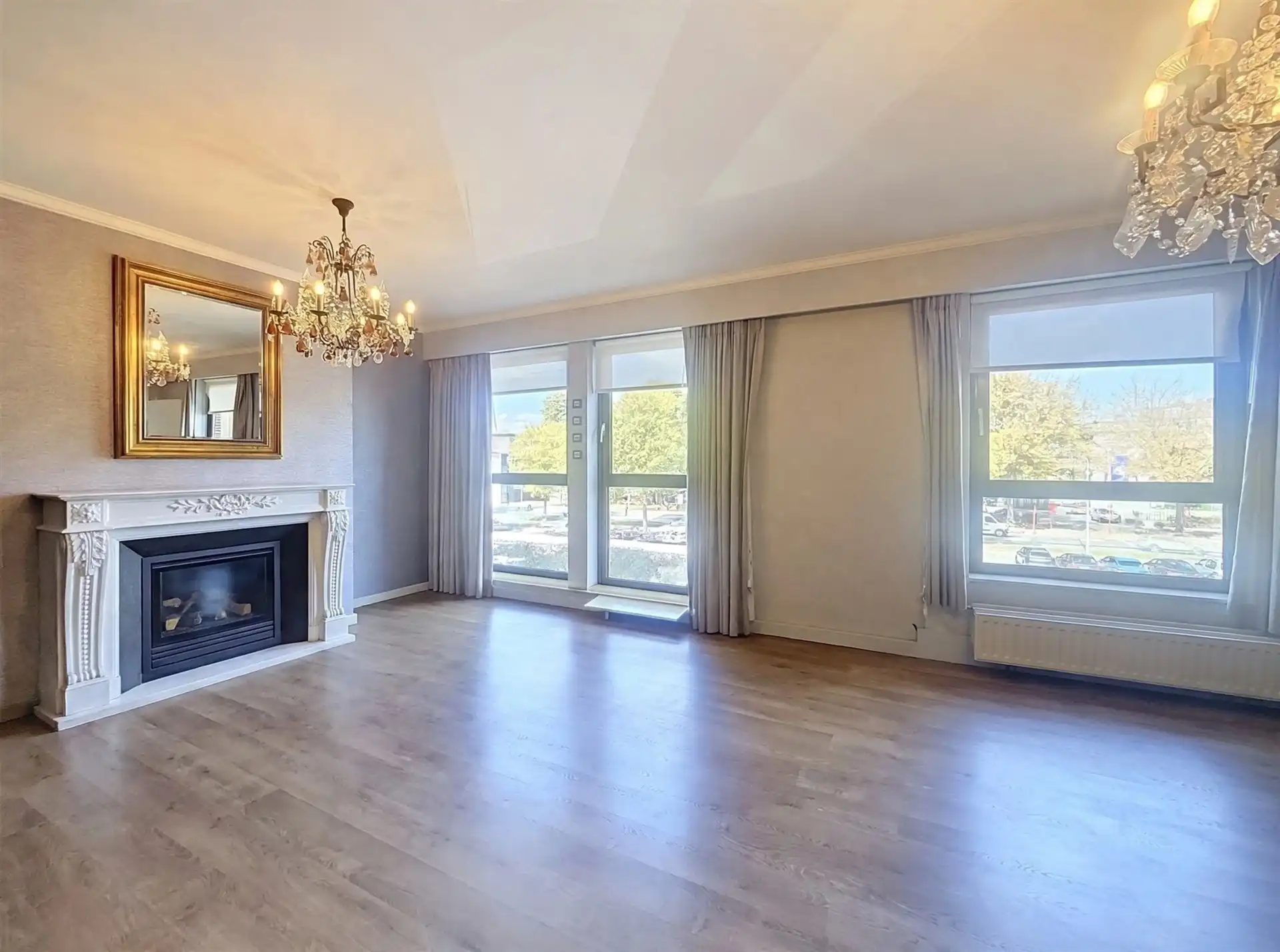 Ruim appartement op toplocatie aan het Hendrik Heymanplein in Sint-Niklaas foto 4