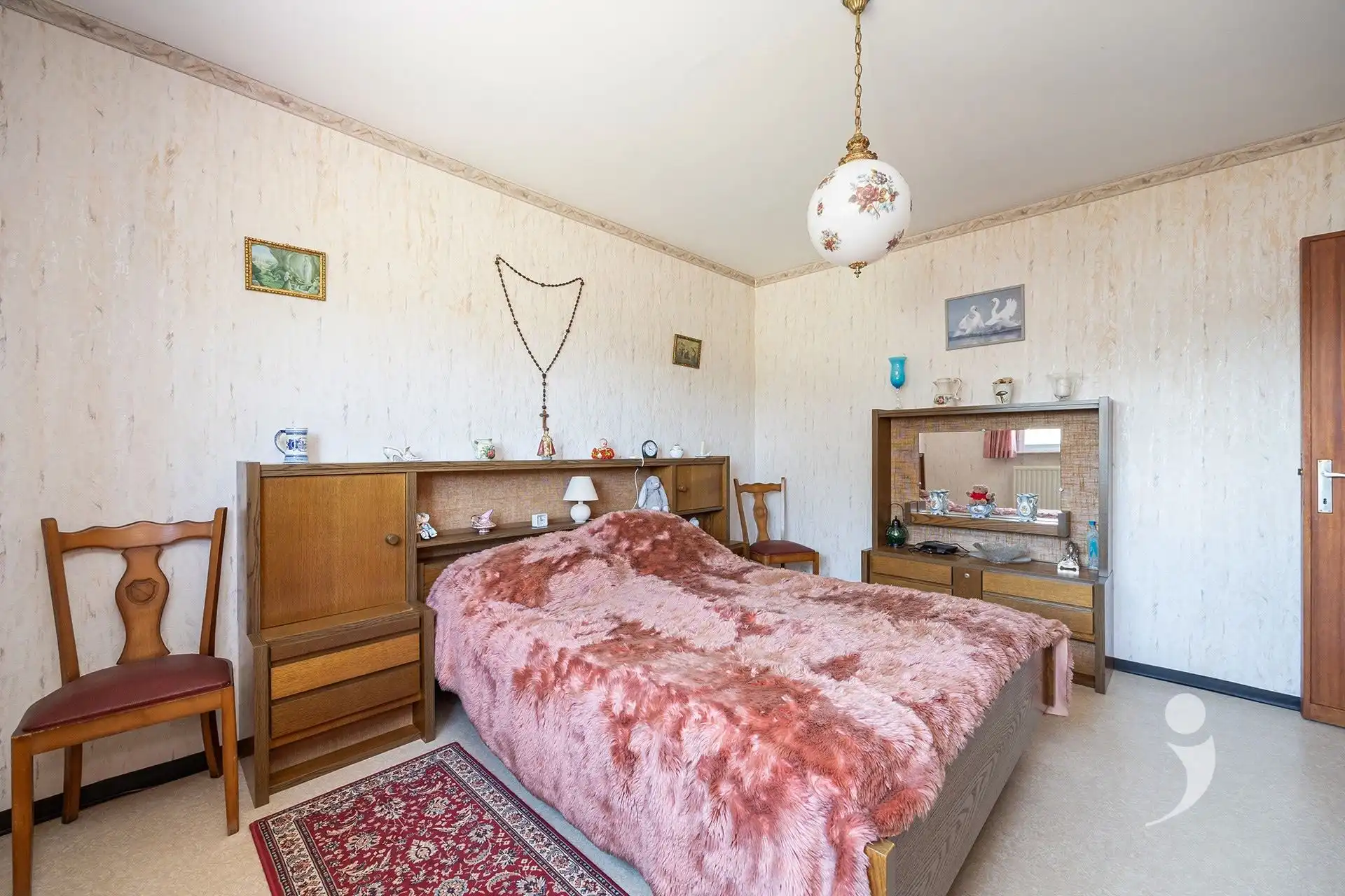 Te renoveren alleenstaande woning met zuidgerichte tuin en weids uitzicht foto 14