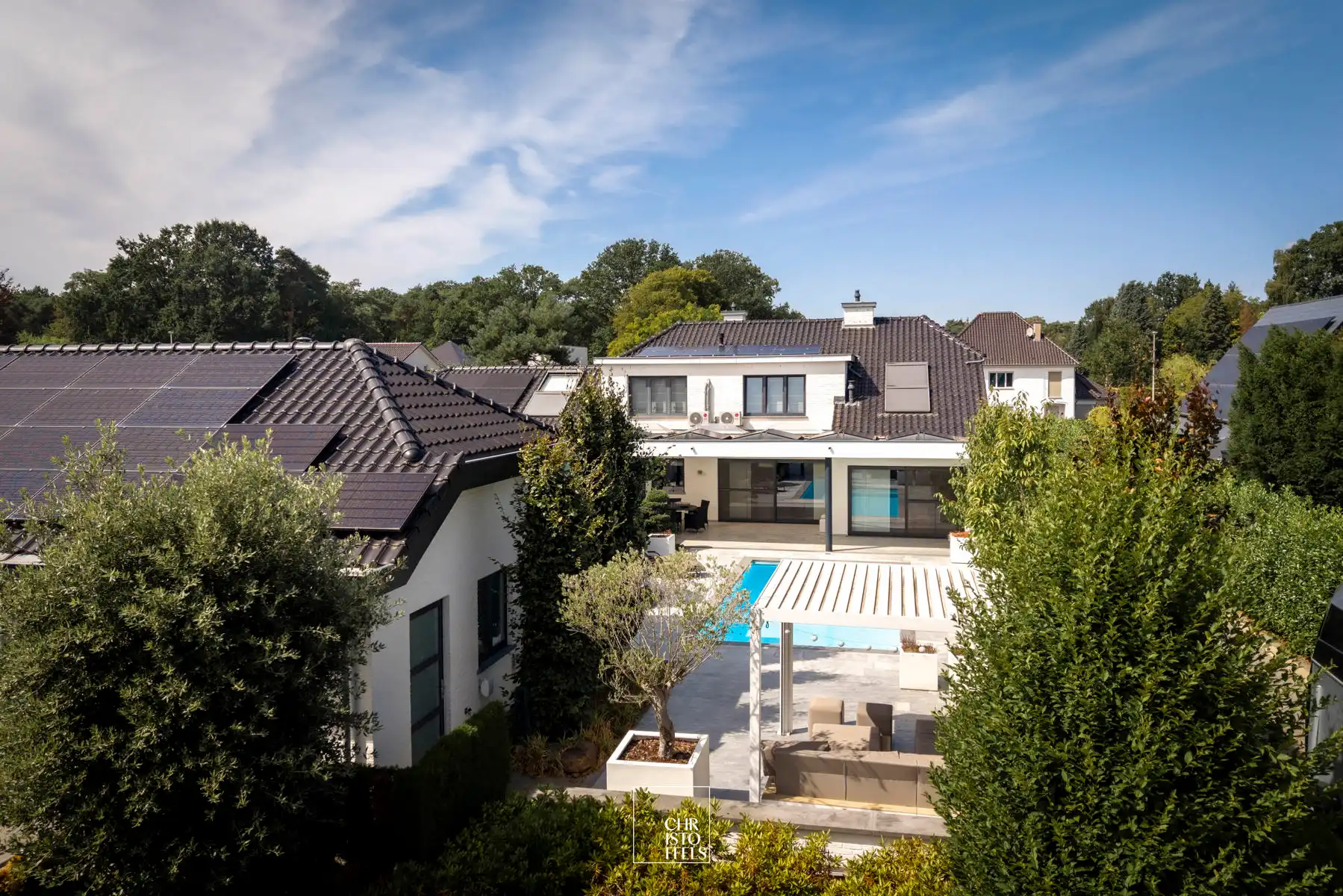 Exclusieve villa (511m²) met buitenzwembad, wellnessruimte en paardenaccommodatie in Lanaken foto 49