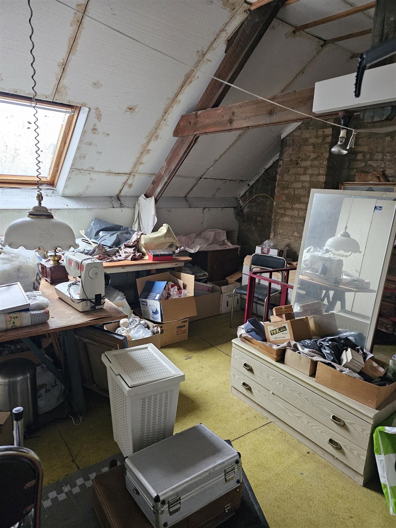 Te renoveren rijwoning op topligging nabij het park van Rozebroeken. foto 10