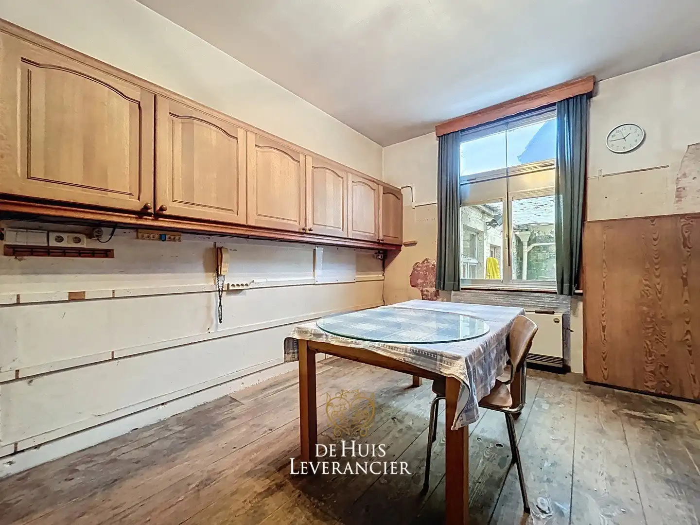 Te renoveren woonst in centrum Kontich te koop met 1001 mogelijkheden foto 8