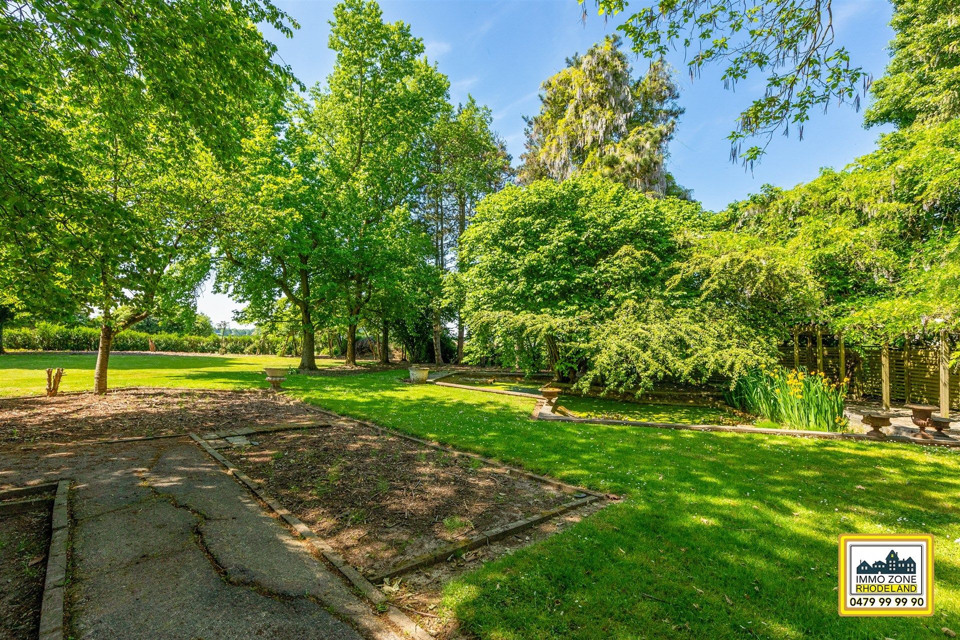 Exclusieve villa met prachtige tuin foto 29