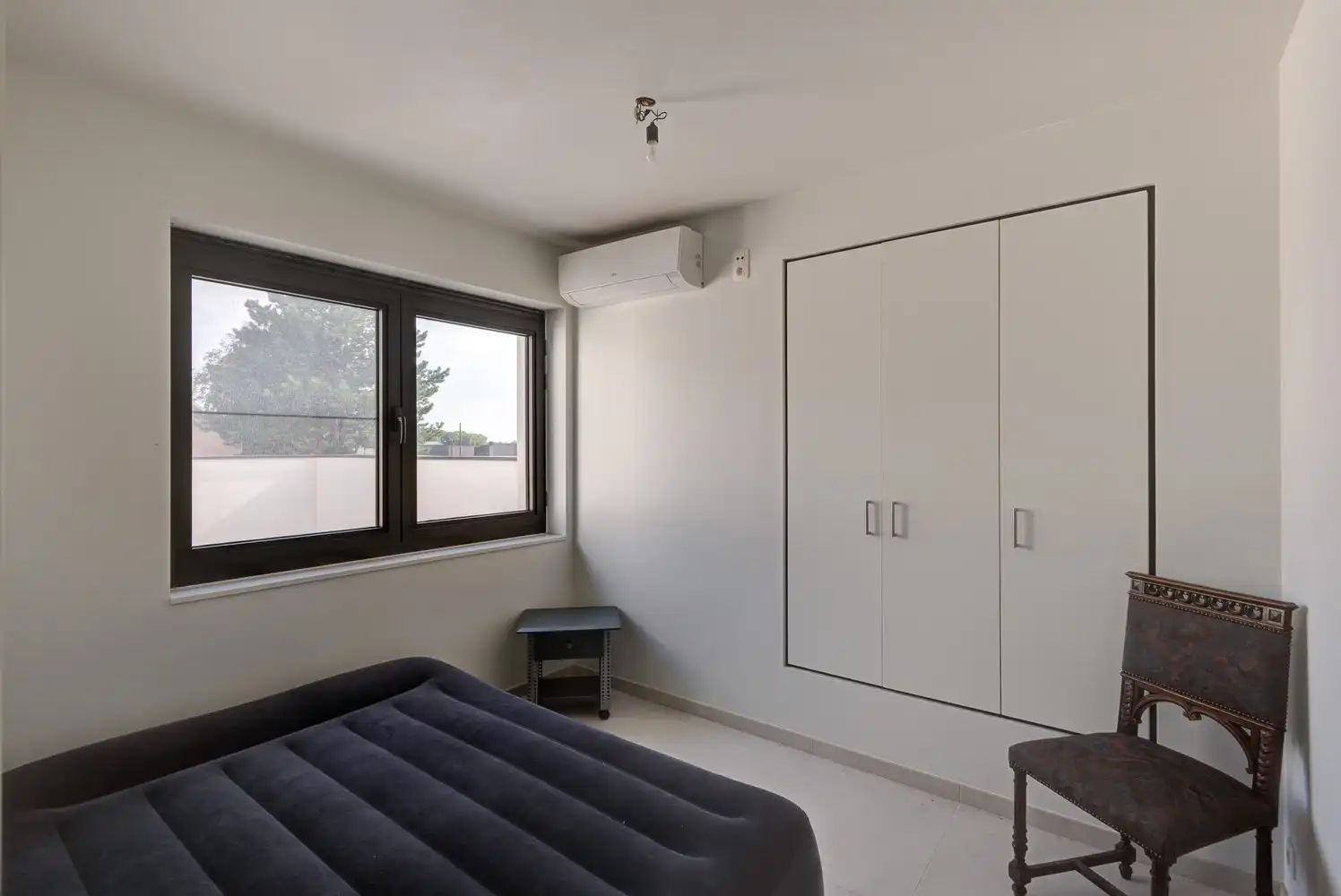 MODERNE WONING MET 2 SLAAPKAMERS, 2 TERRASSEN EN GARAGE IN HET CENTRUM VAN HOESELT foto 13