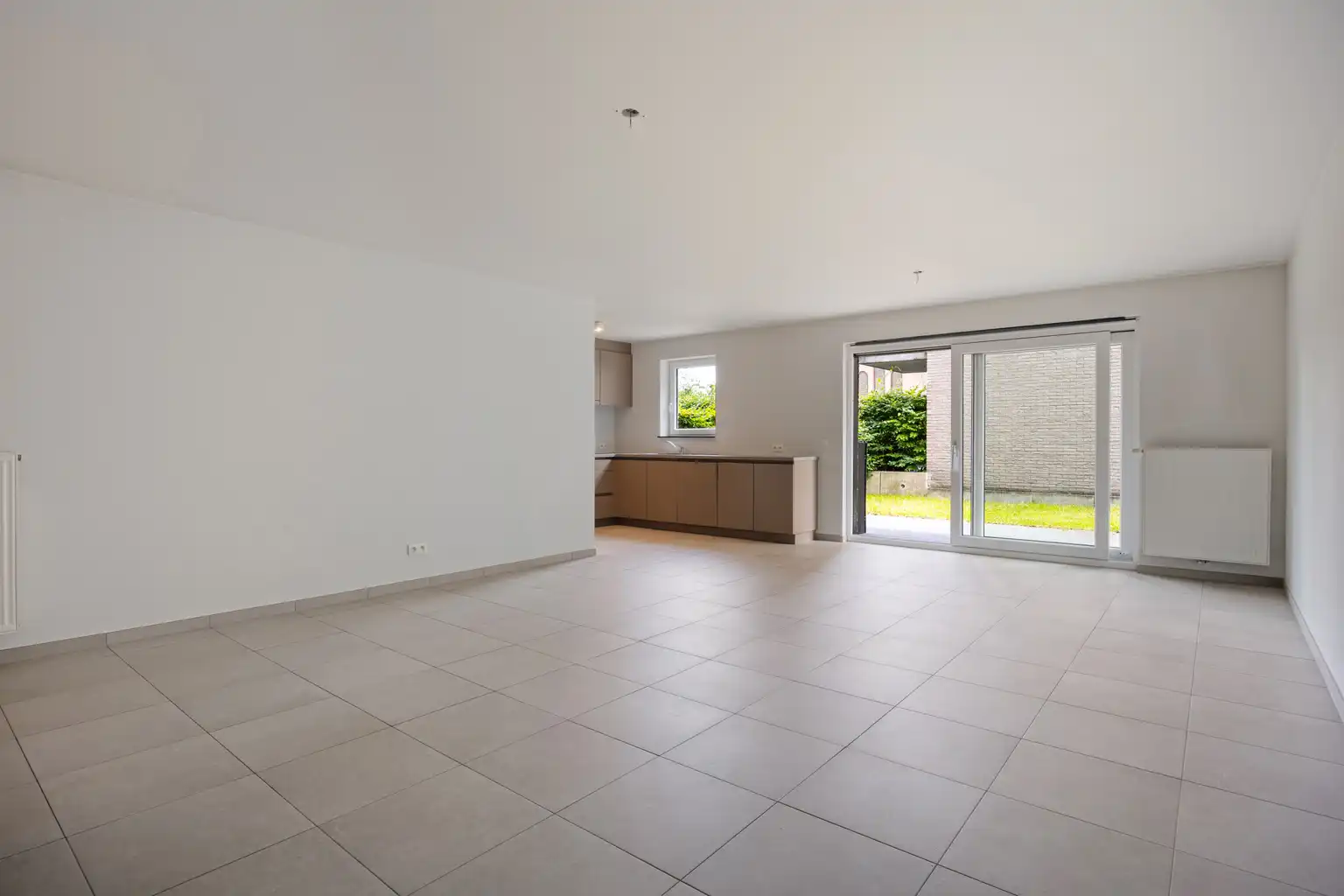 Prachtig gelijkvloers appartement met 3 slaapkamers foto 3