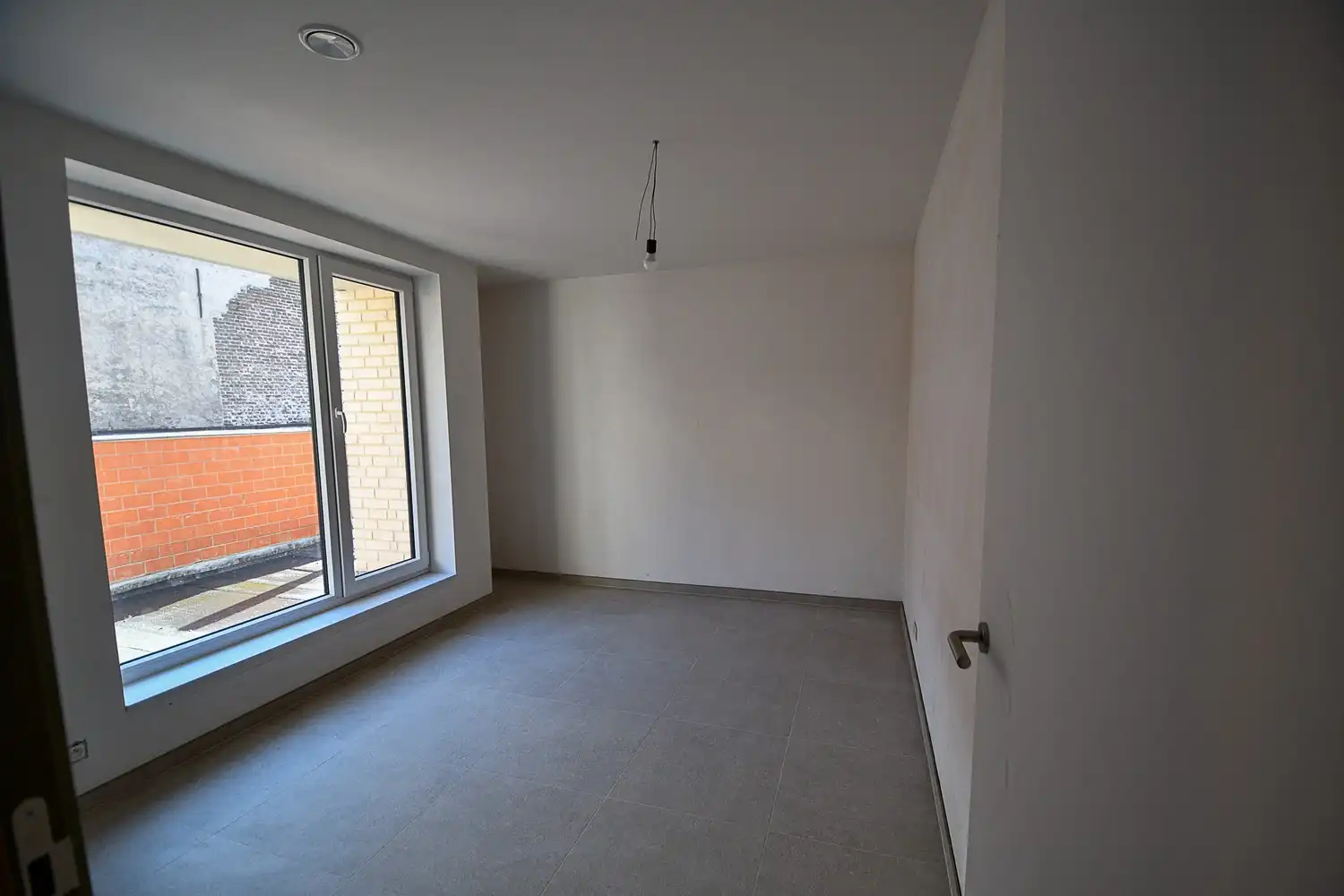 Lichtrijk 2-slaapkamerappartement met centrale ligging foto 7