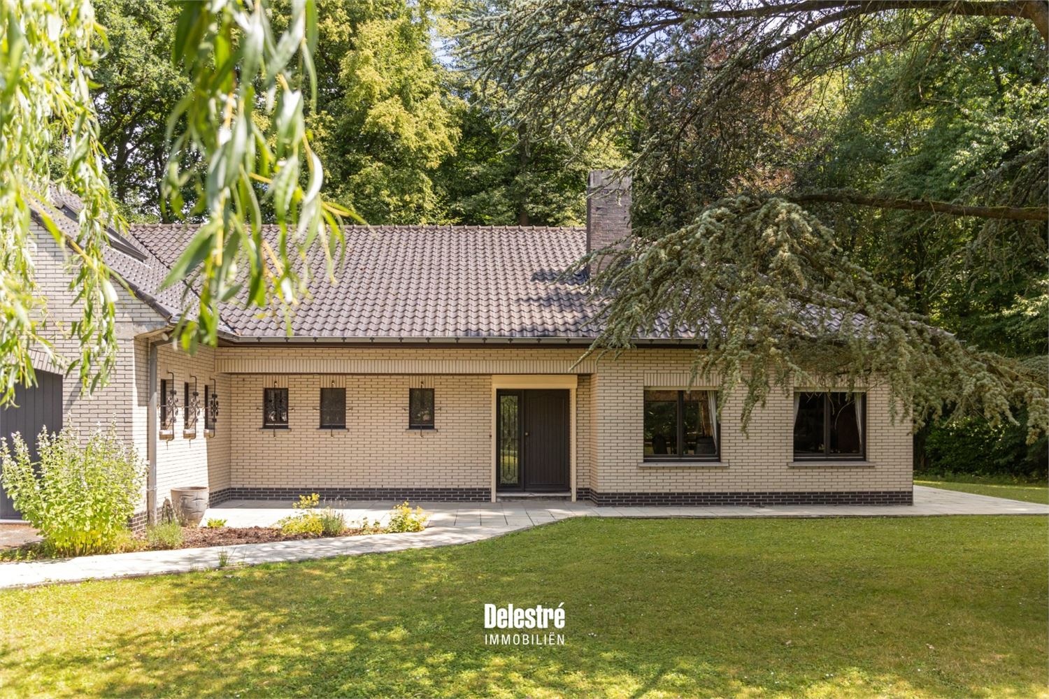 TIJDLOZE VILLA OP 3.317 M2 BOIS DE STRIHOUX foto 6