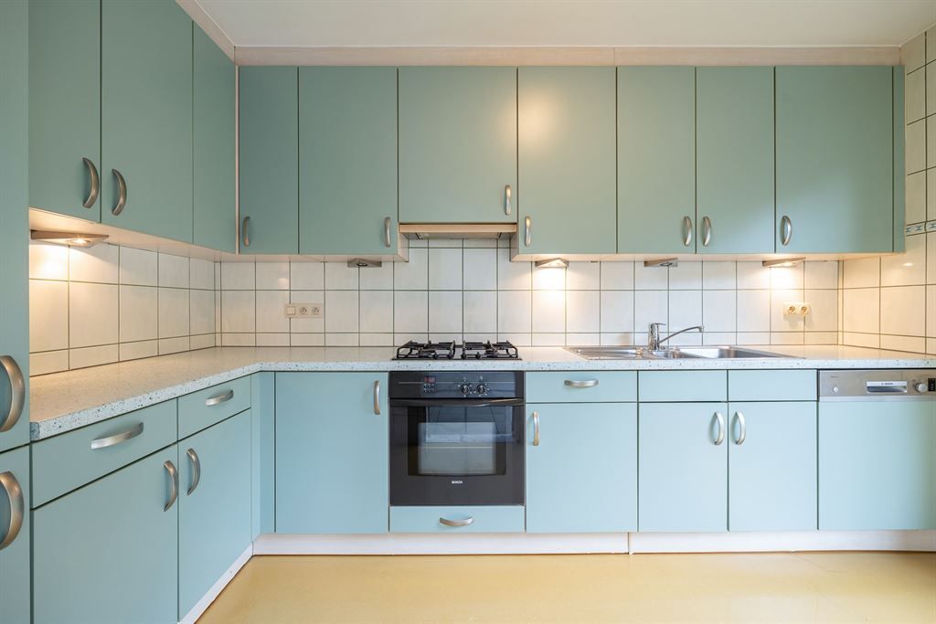 Verzorgd appartement met groen uitzicht foto 4