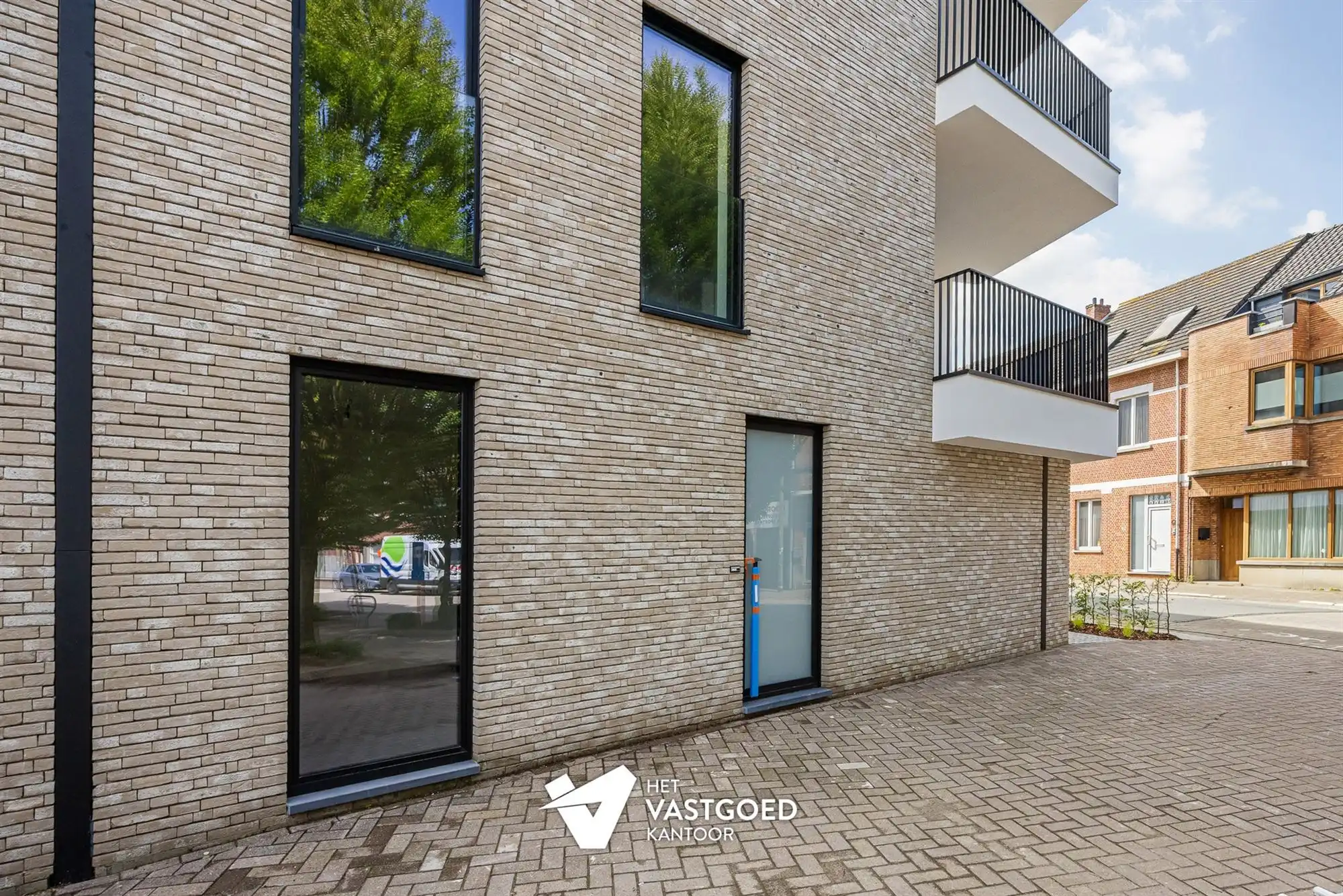 GELIJKVLOERS WONEN MET RUIM TERRAS (TUIN) - 6% BTW MOGELIJK! foto 21