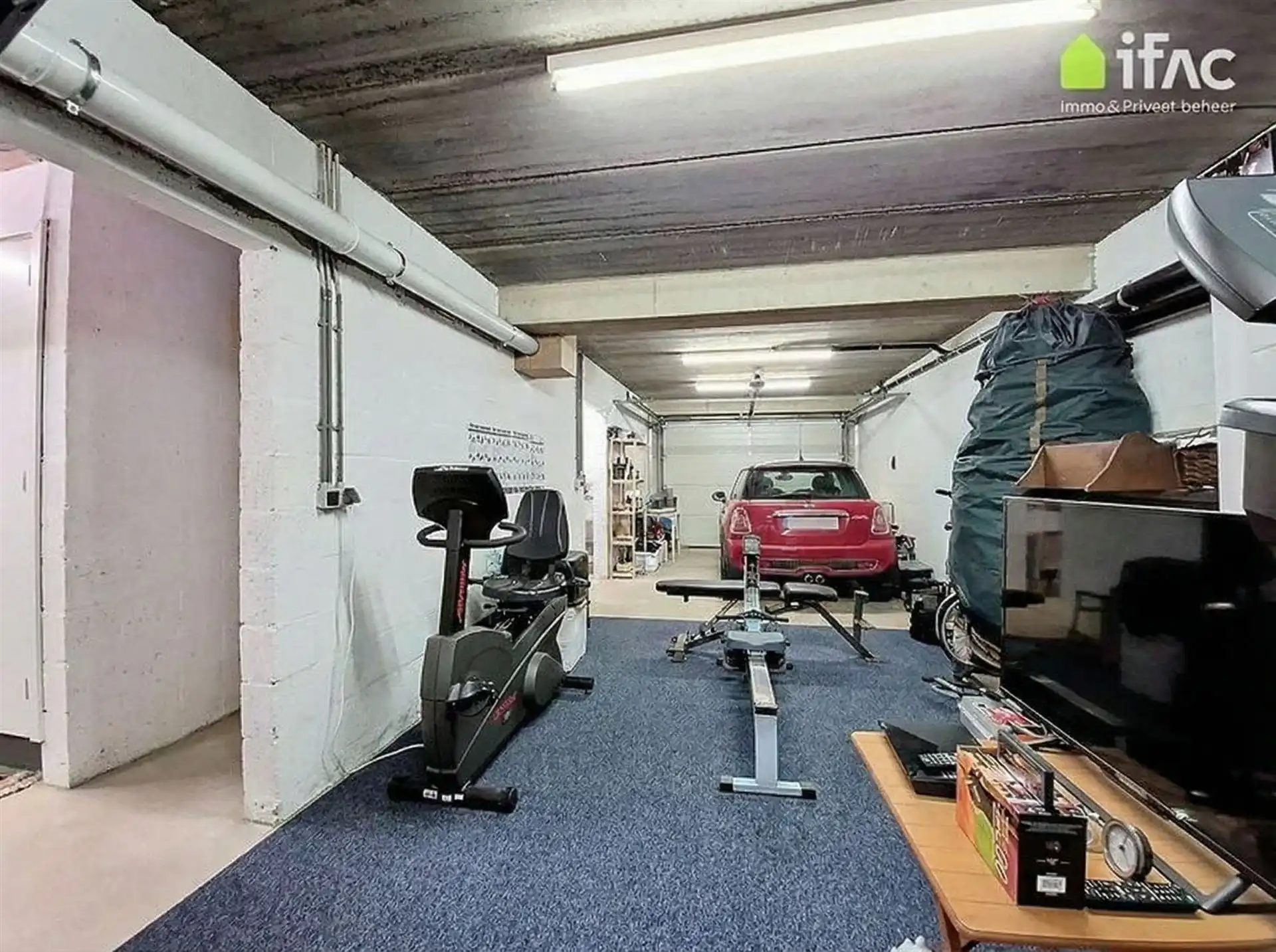 Ruime villa 6 slpks, 2 bureaus, 5 badkamers op +/-17are foto 33