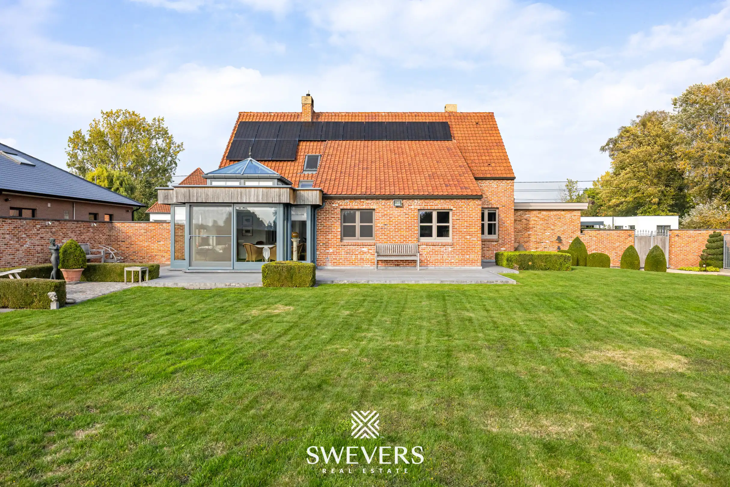 Sfeervolle open bebouwing met royale tuin en veel privacy foto 25