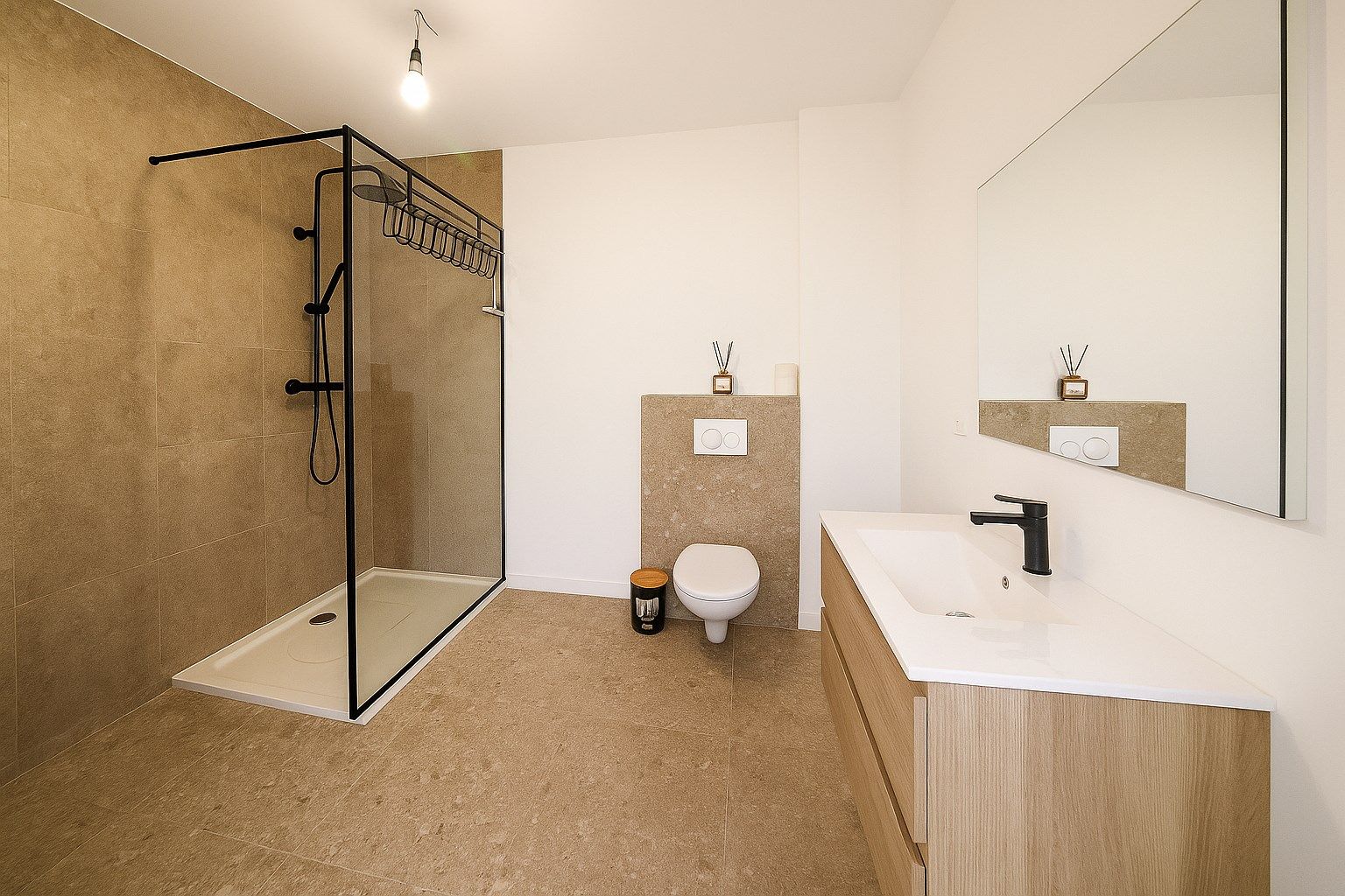 Te koop: Instapklare woning met optie tot drie slaapkamers, zuid gerichte stadstuin én EPC label B in het hart van Sint-Niklaas! foto 11