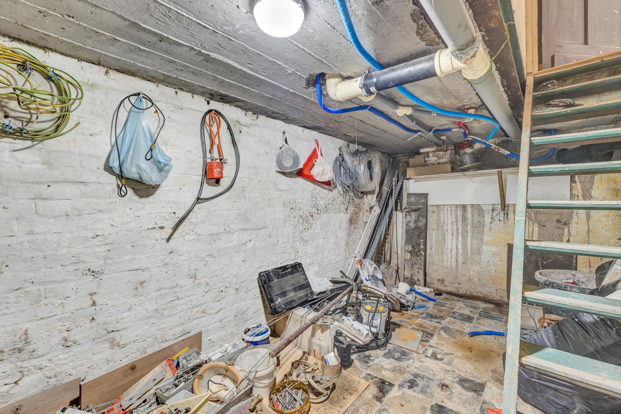 Instapklare handelsruimte met ruim triplex appartement  foto 28