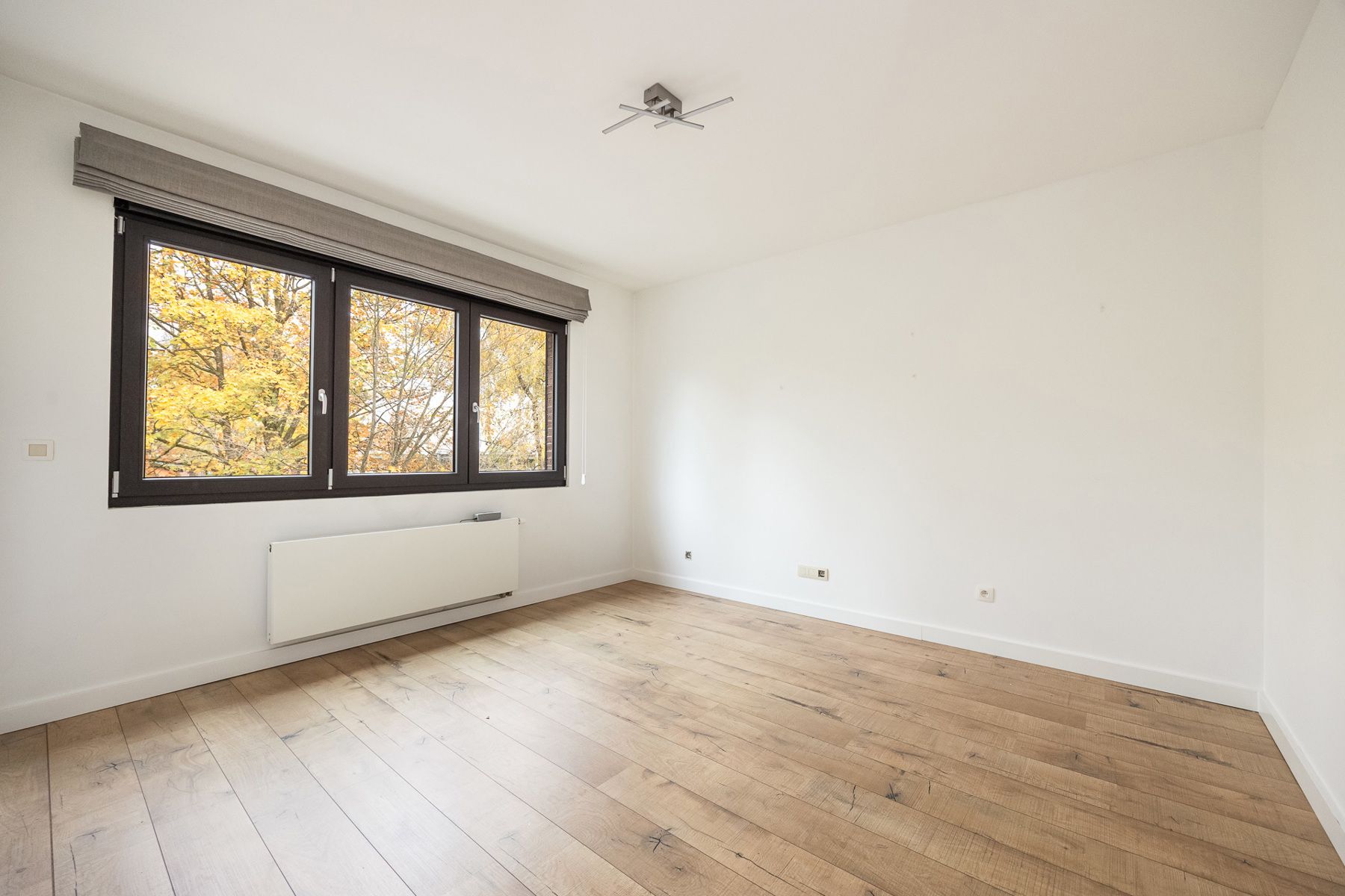 Recent gerenoveerde woning met 3 slaapkamers in het hartje van Schoten! foto 12