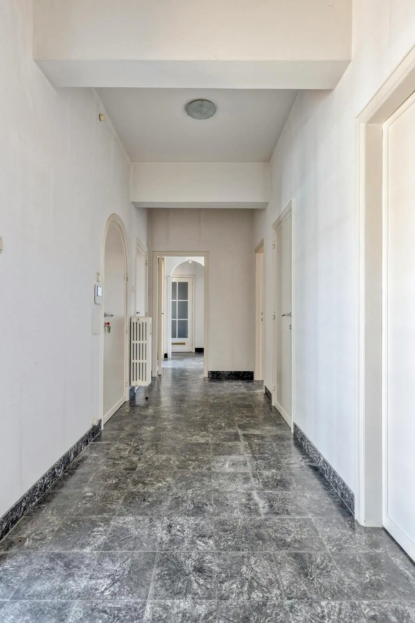 Appartement met 3 kamers en garagebox te koop in centrum Kortrijk foto 7