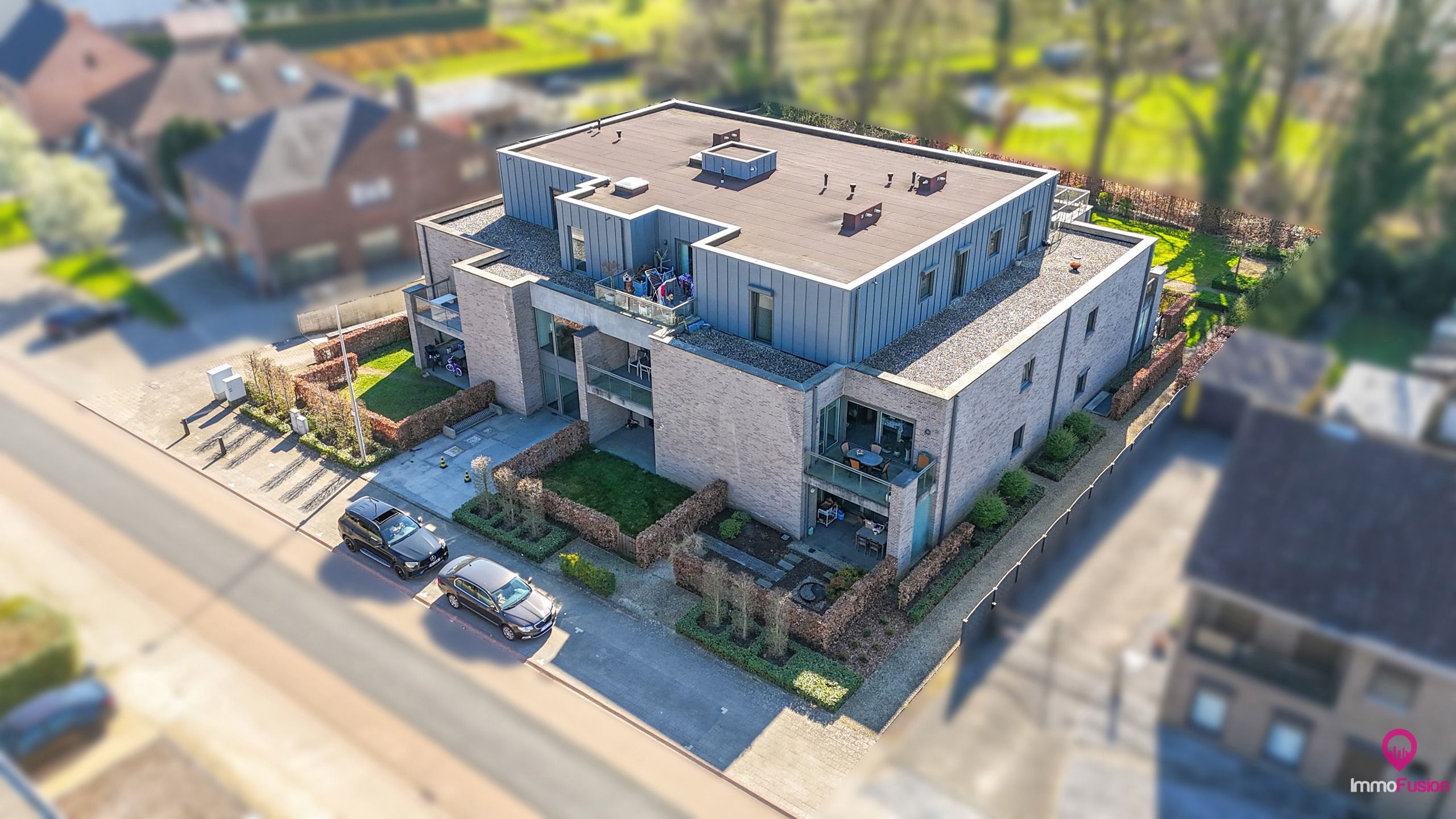 Gelijkvloers appartement me tuin en autostandplaats! foto 16