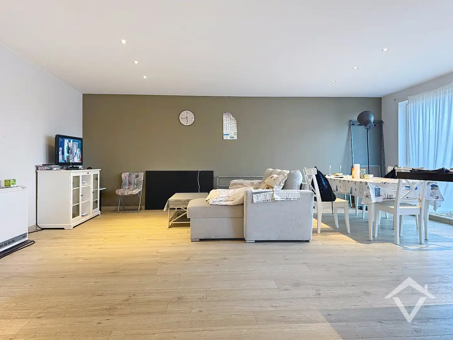 Instapklaar appartement met 2 slaapkamers te Ichtegem  foto 2