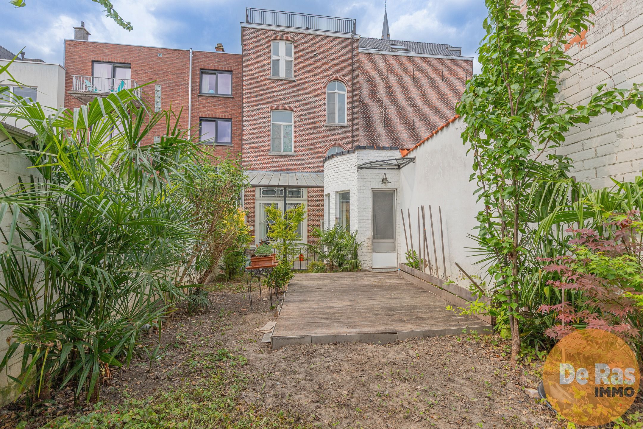 Hoofdfoto van de publicatie: AALST - HERENHUIS MET 5 BOUWLAGEN