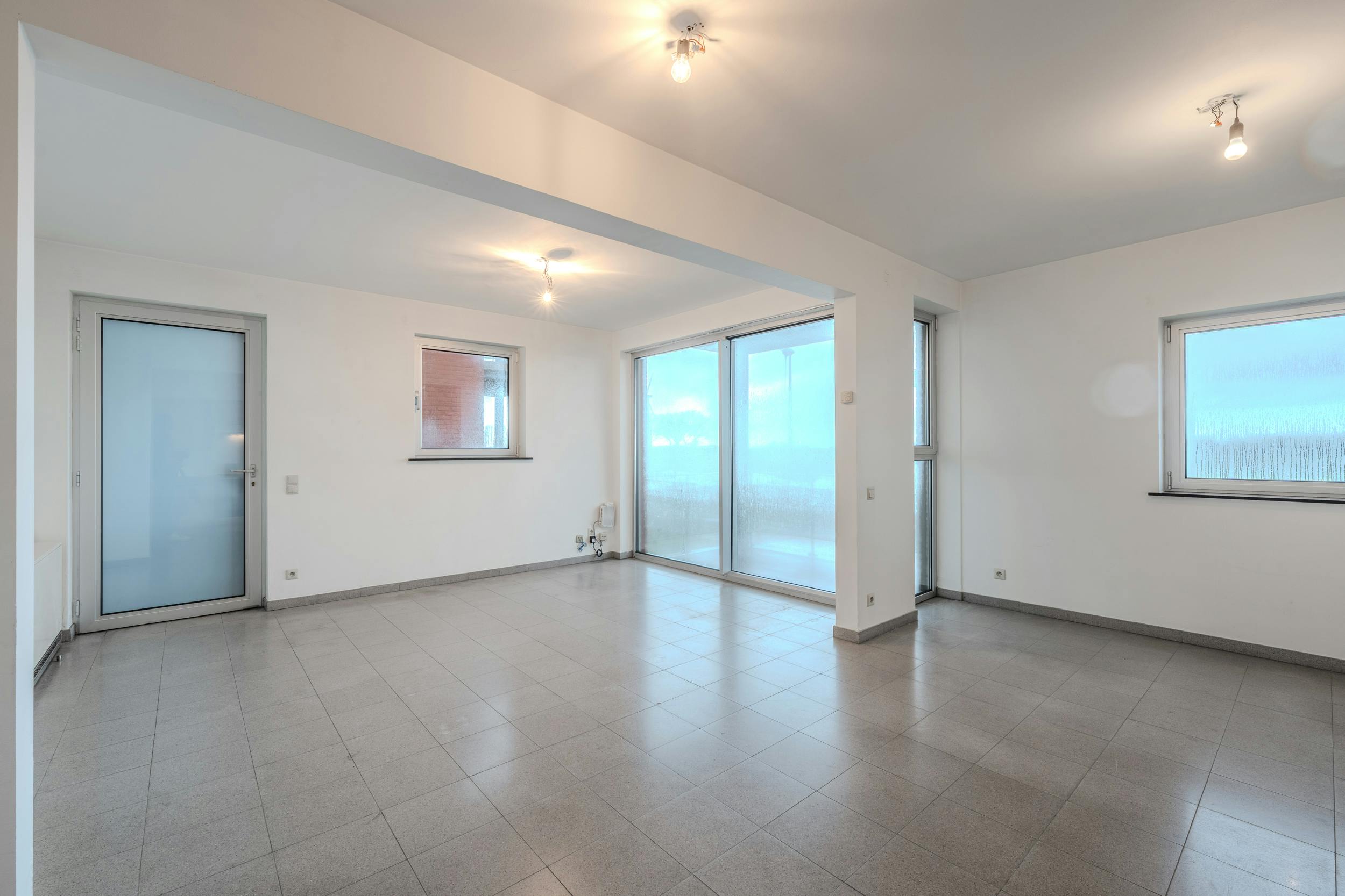 Appartement met één slaapkamer en terras te Nieuwpoort. foto 6