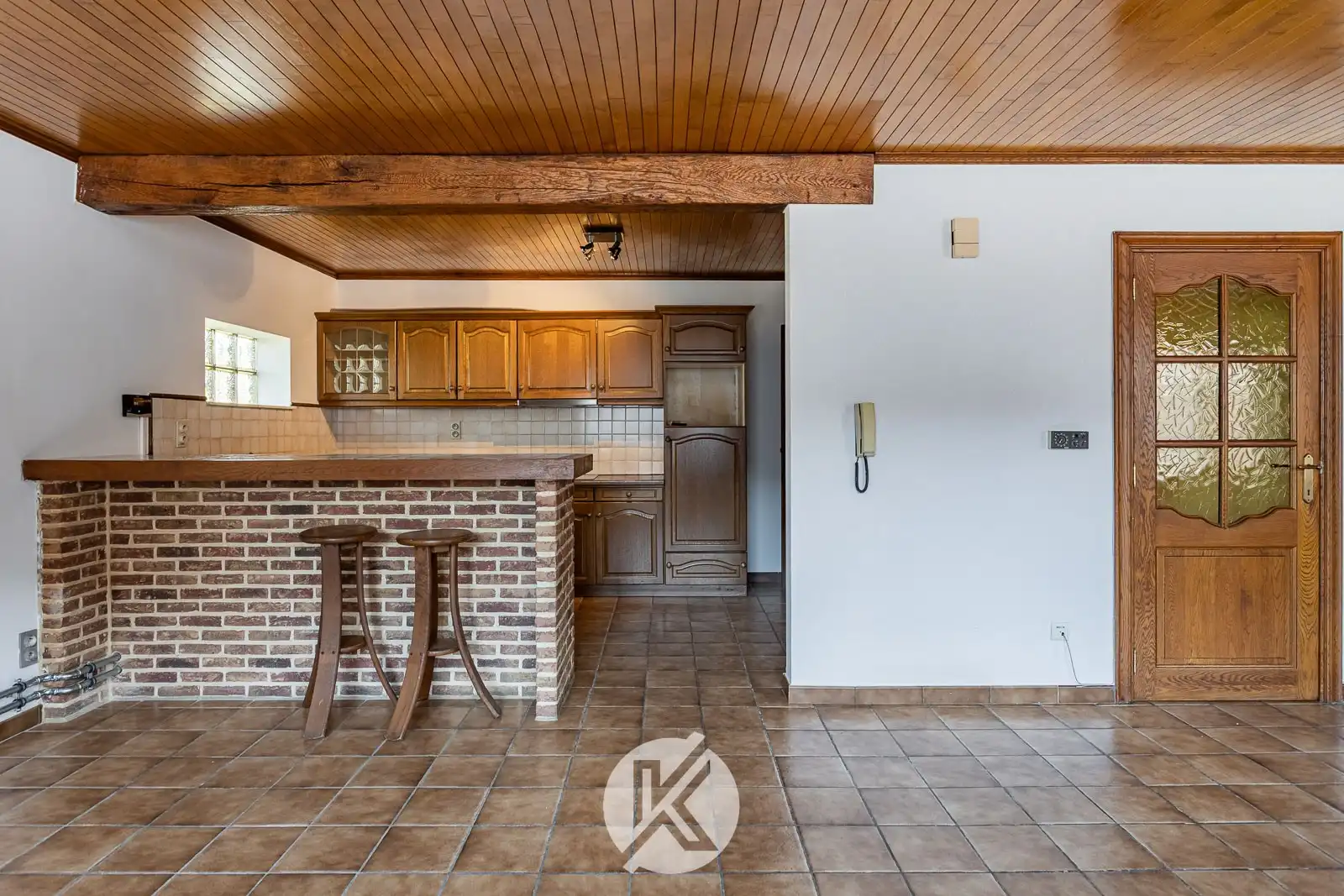 Veelzijdige eigendom met handelsruimte en bel-etagewoning foto 14