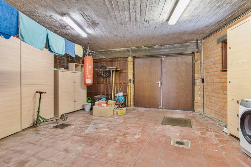 Op en top gerenoveerde bel-etage woning mét magazijn TE KOOP nabij hartje Wakken! foto 20