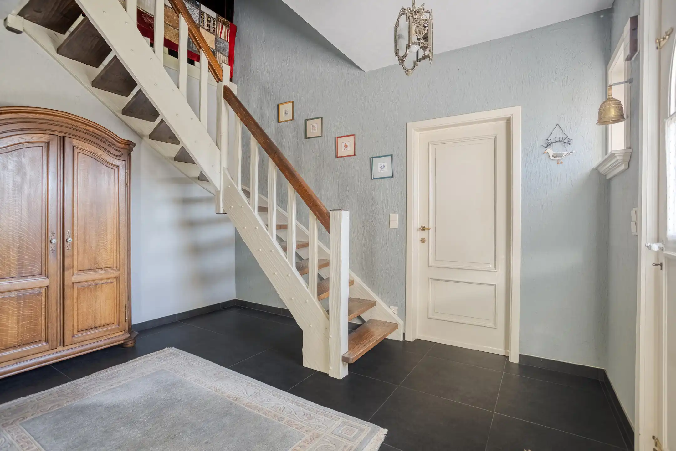 Vrijstaande, zeer ruime woning op topligging in Begijnendijk foto 3