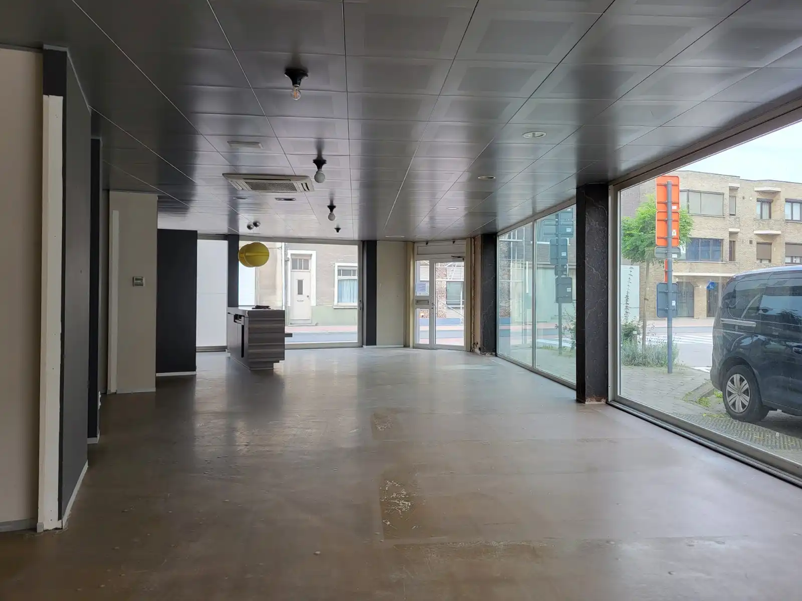 Handelspand in centrum Deinze foto 4