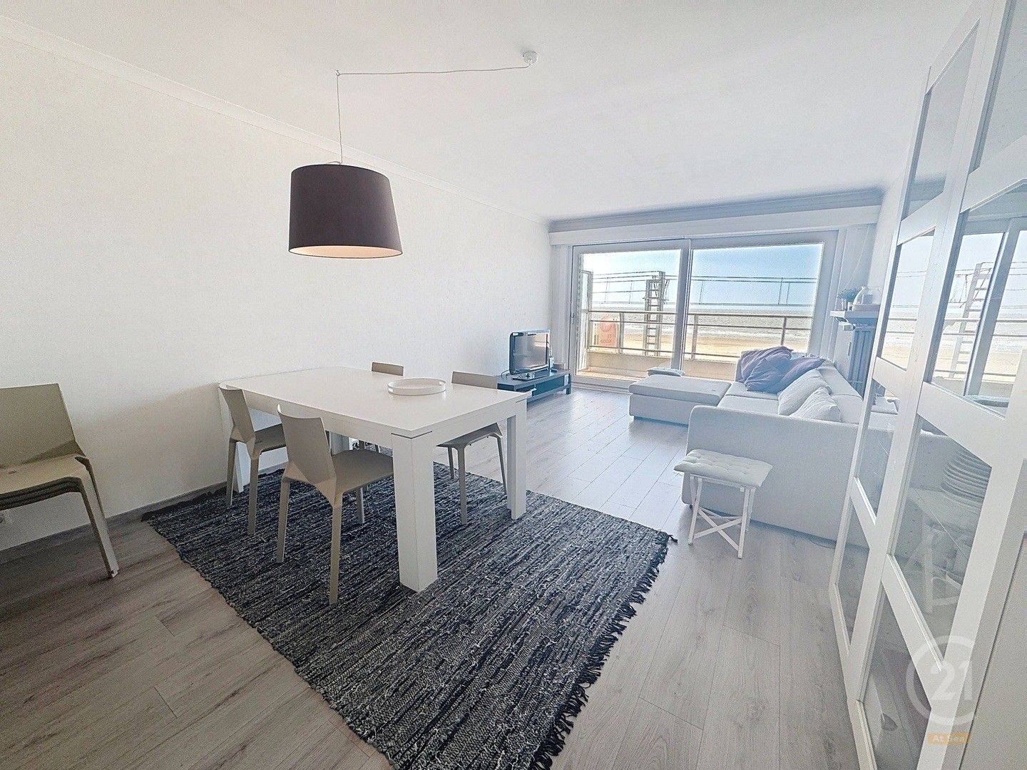 Appartement met 2 slaapkamers én zeezicht! foto 4