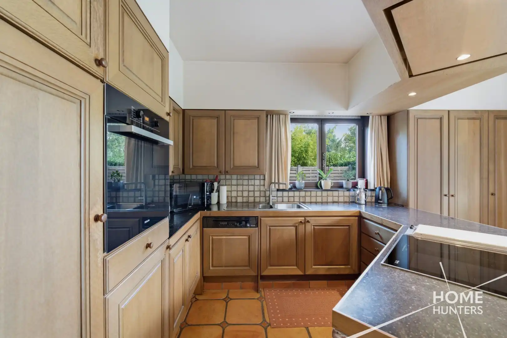 Exclusief wonen op de Gitsberg: villa met 5 slaapkamers en 4.441 m² foto 12