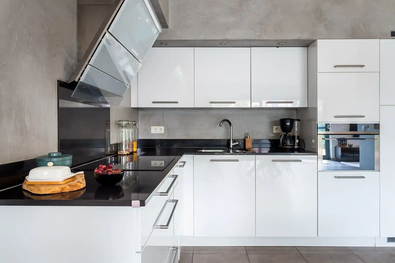 Instapklaar 3-slaapkamer appartement met tuin en moderne afwerking foto 13