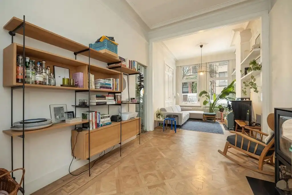 Sfeervol, instapklaar herenhuis met 4 slaapkamers & mediterraanse tuin in hartje Harmoniewijk foto 10