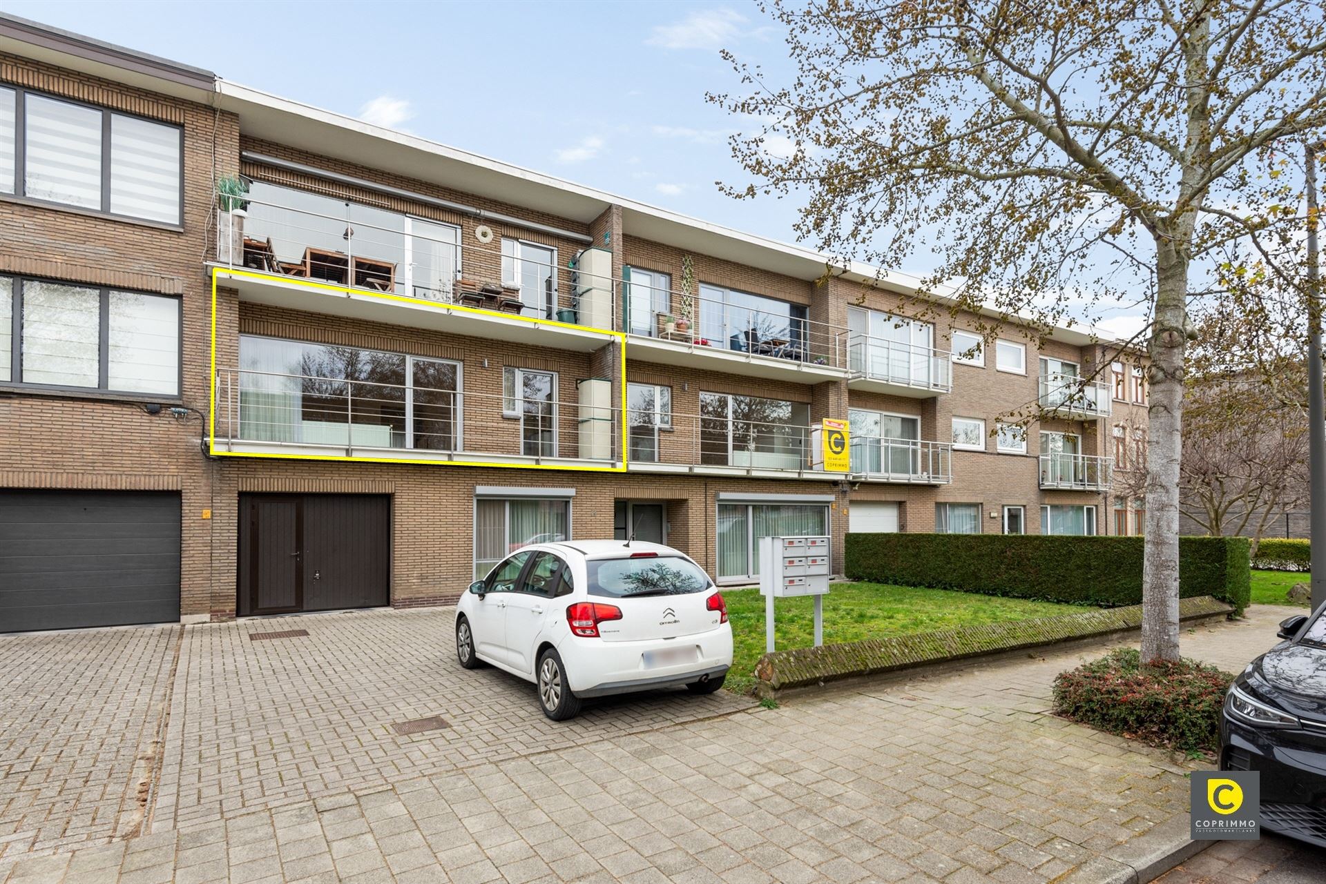 Charmant 2 slpk app met 2 terrassen op toplocatie! foto {{pictureIndex}}