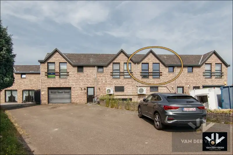 Praktisch 2 SLPK-appartement op centrale ligging te Houthalen foto {{pictureIndex}}