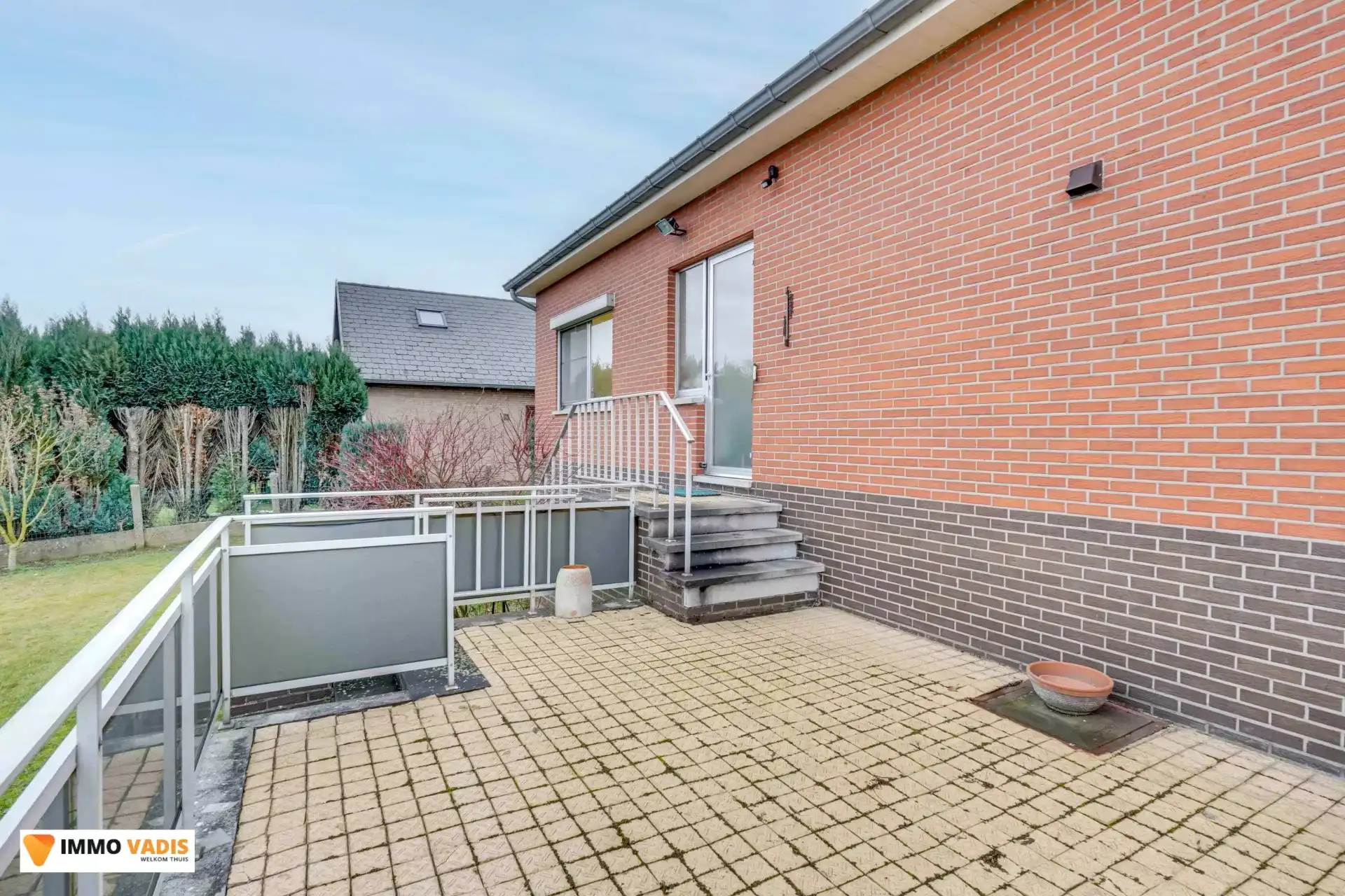 Ruime open bebouwing met 4 slaapkamers in rustige omgeving foto 20