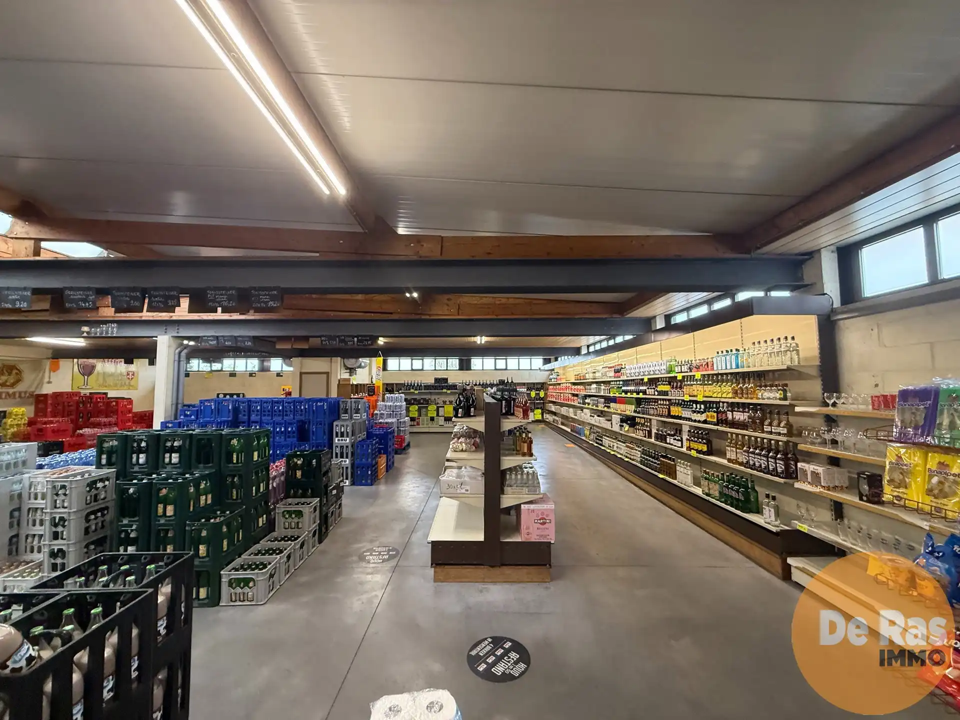 LEDE - Magazijn met commerciële ruimte foto 5