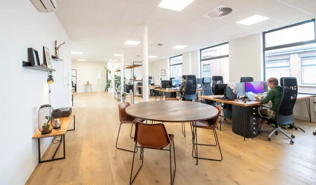 Loftkantoor te huur in The Real Factory in Gent foto 4