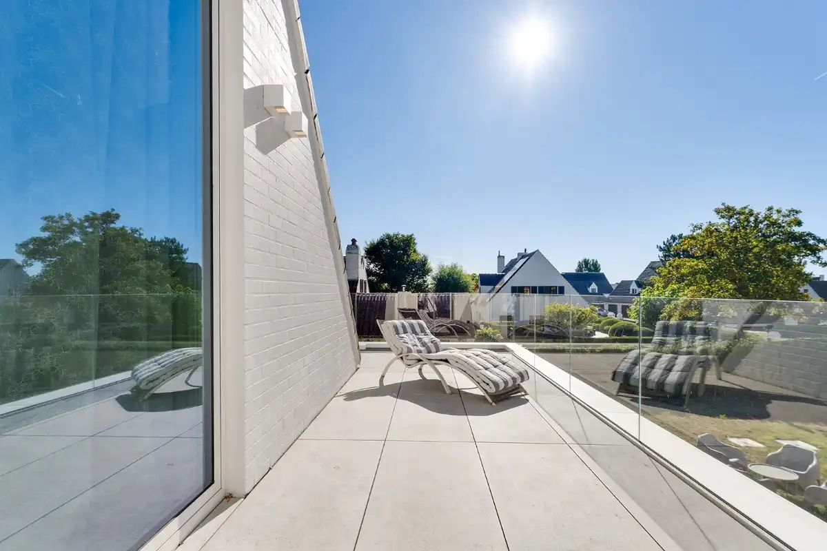 Luxe villa langs de Duinbossen tussen De Haan en Wenduine foto 18