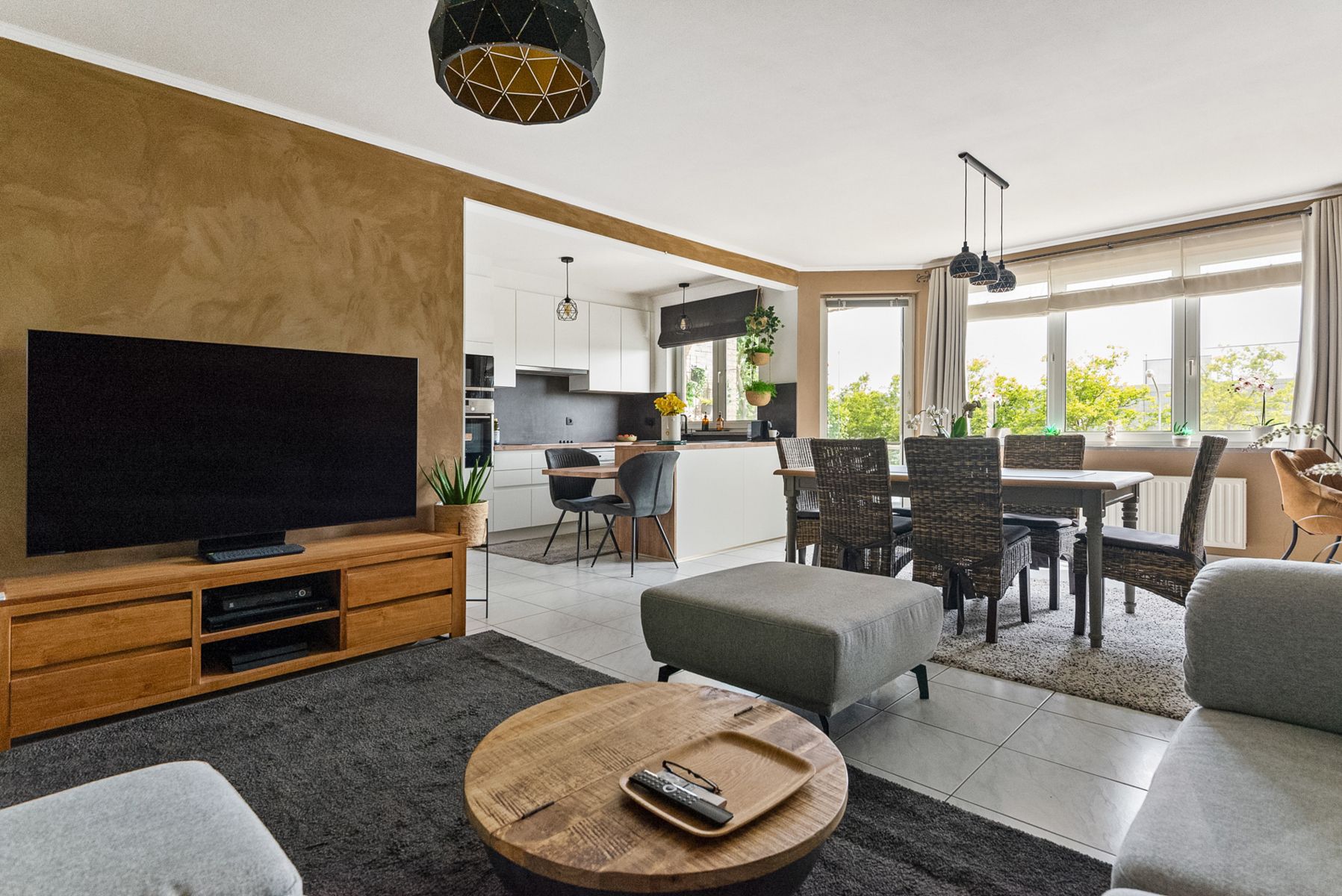 Perfect, energiezuinig appartement met garage foto {{pictureIndex}}