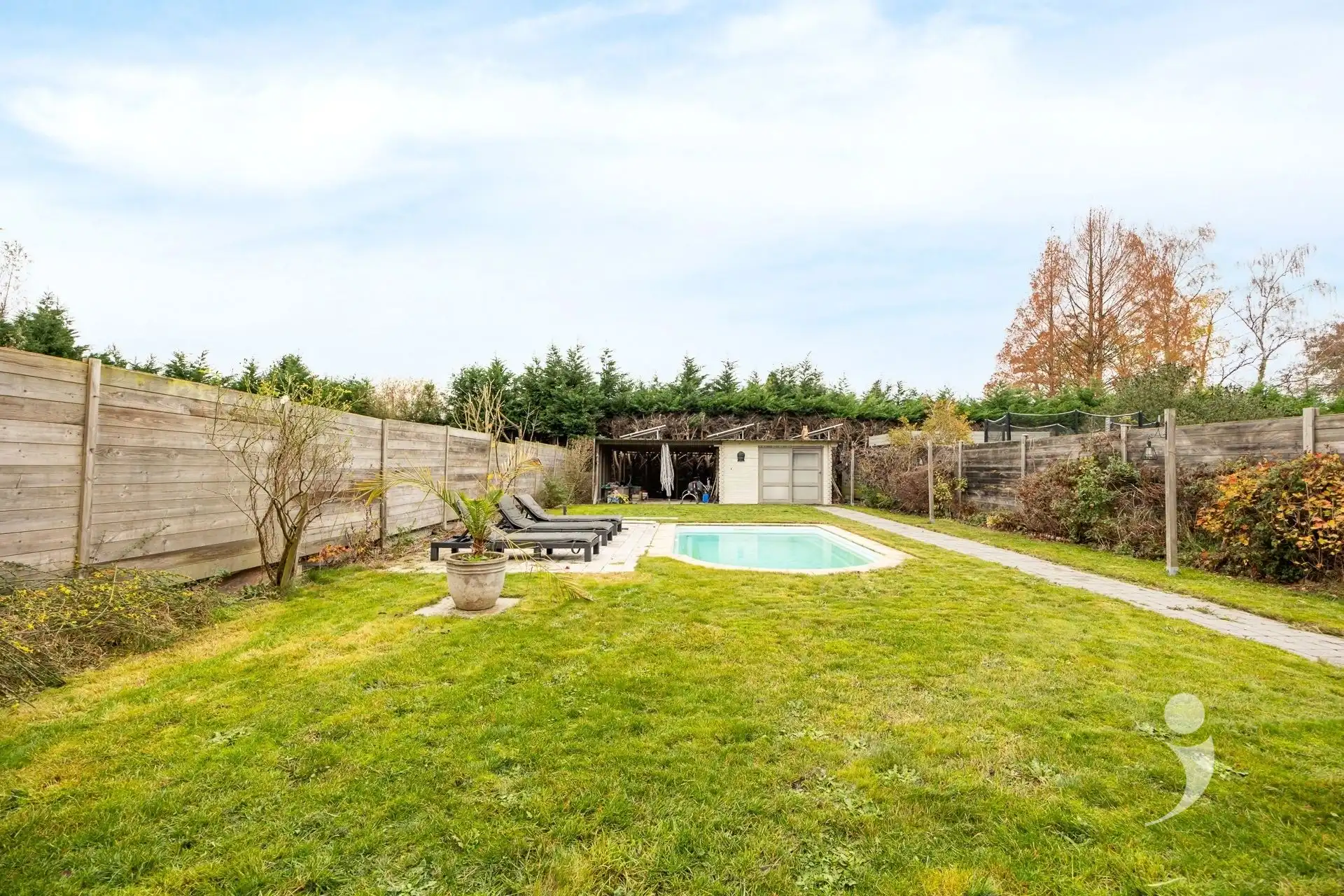 Energiezuinige woning met zwembad op uitstekende locatie in Schiplaken foto 11