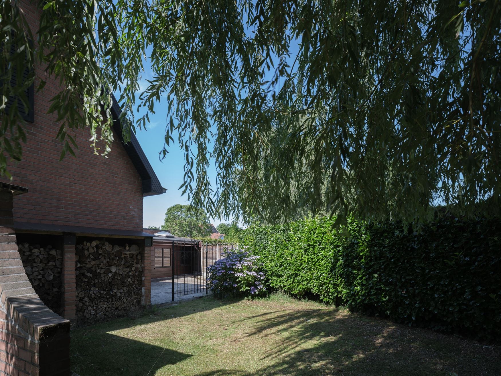 Op te frissen villa met karakter en potentieel foto 5