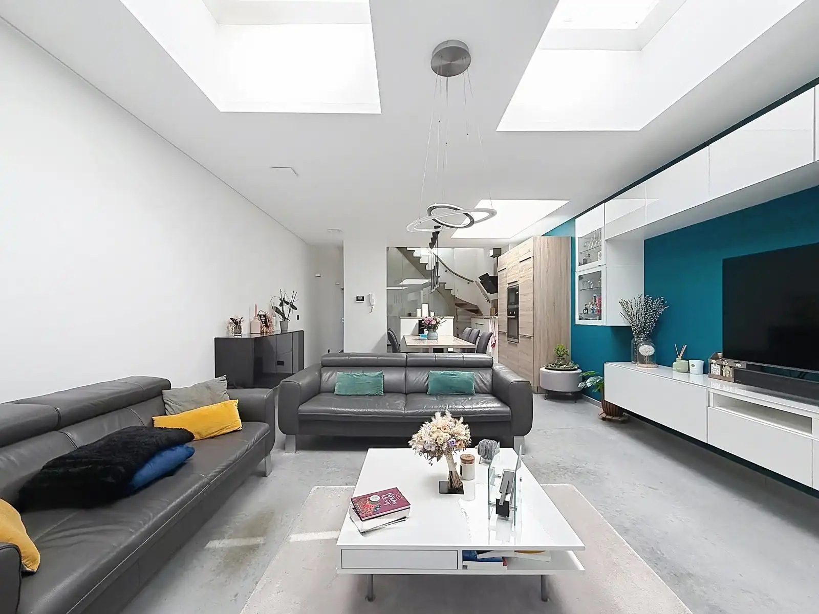 Ruime, Mooi Gerenoveerde Stadswoning met 3 SLPK én Tuin! foto 6