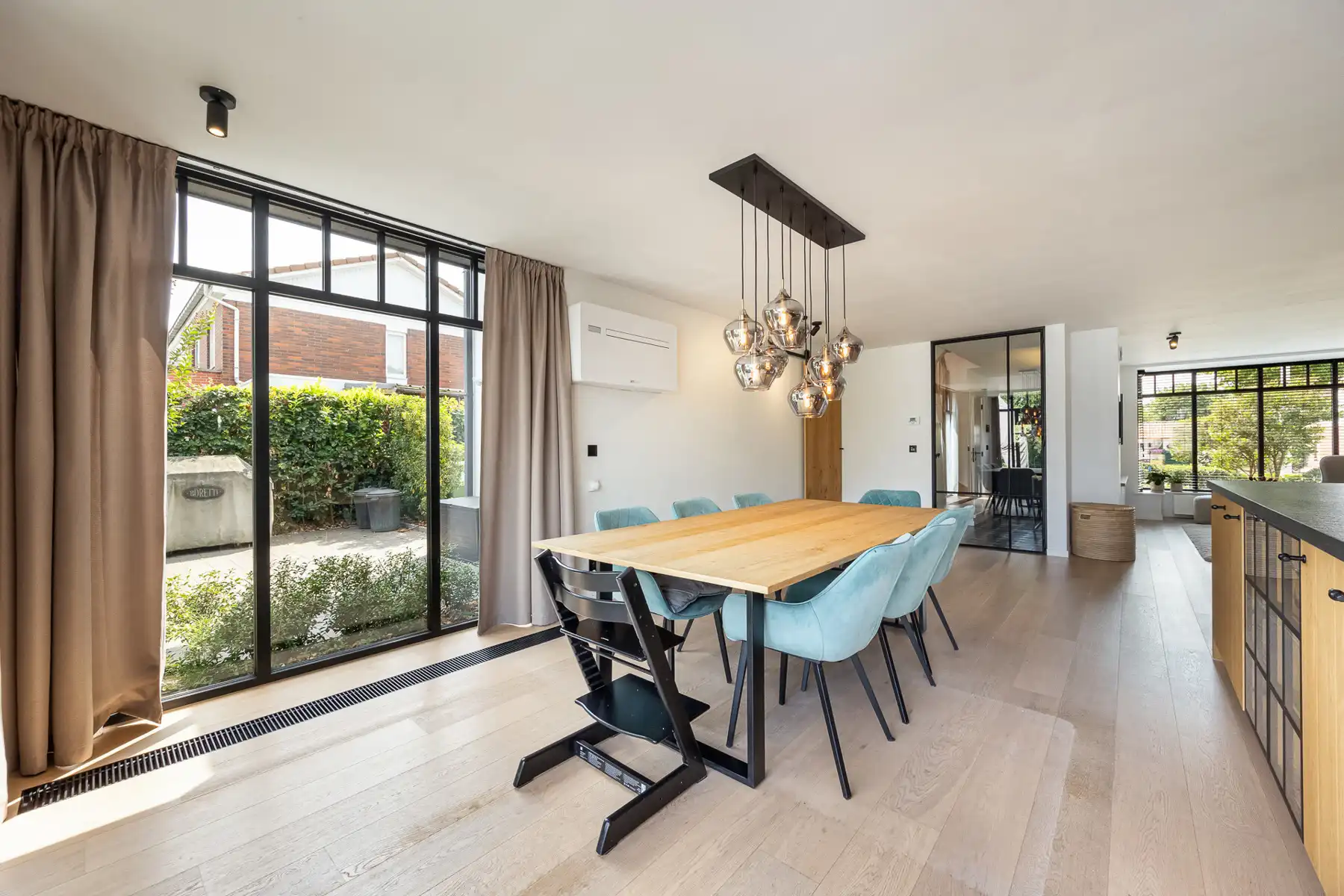 Volledig gerenoveerde woning met 3 slpk, bureau en EPC A foto 6