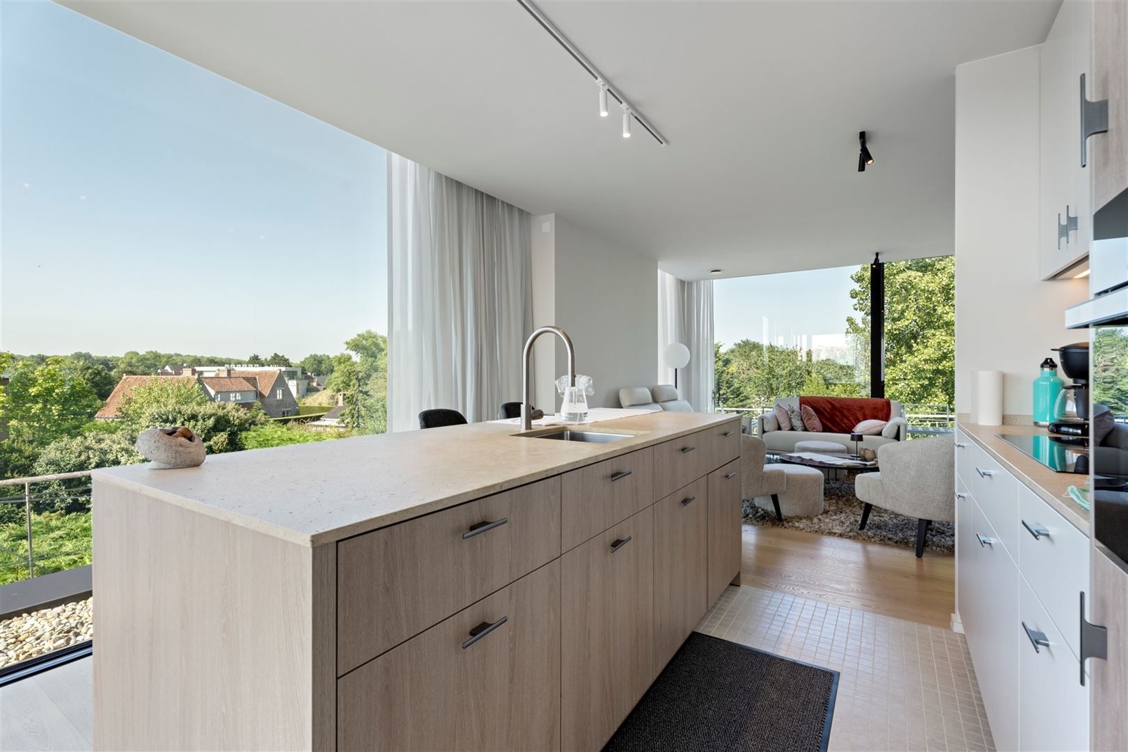 Splinternieuwe penthouse met grote terrassen in topgebouw foto 6