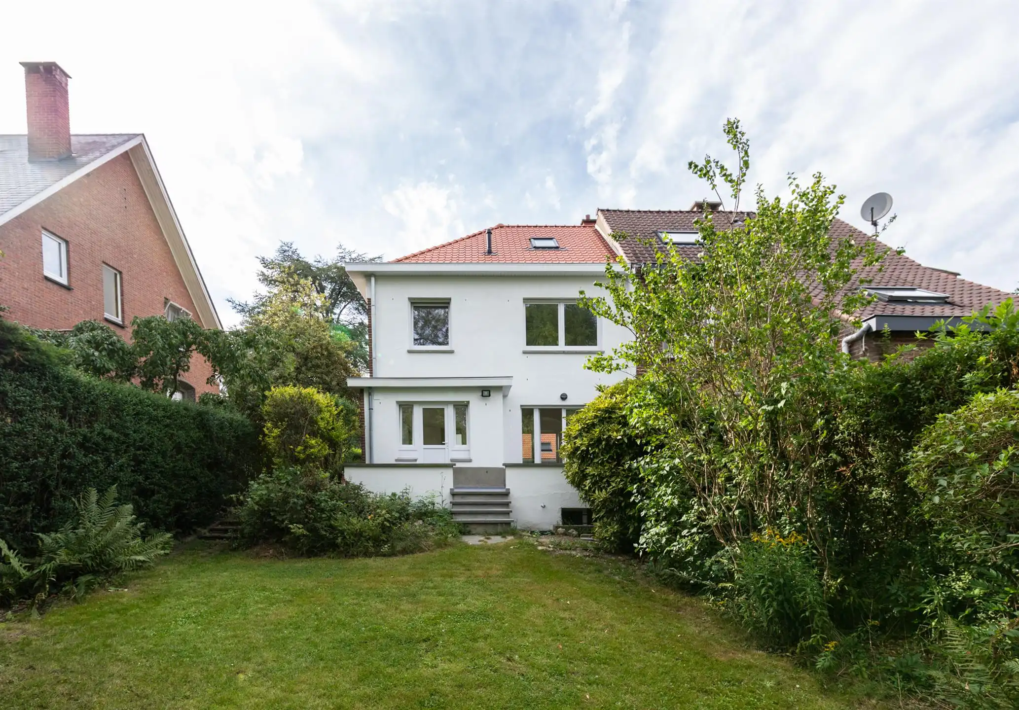 Mooie gerenoveerde woning met 3 slaapkamers foto 18
