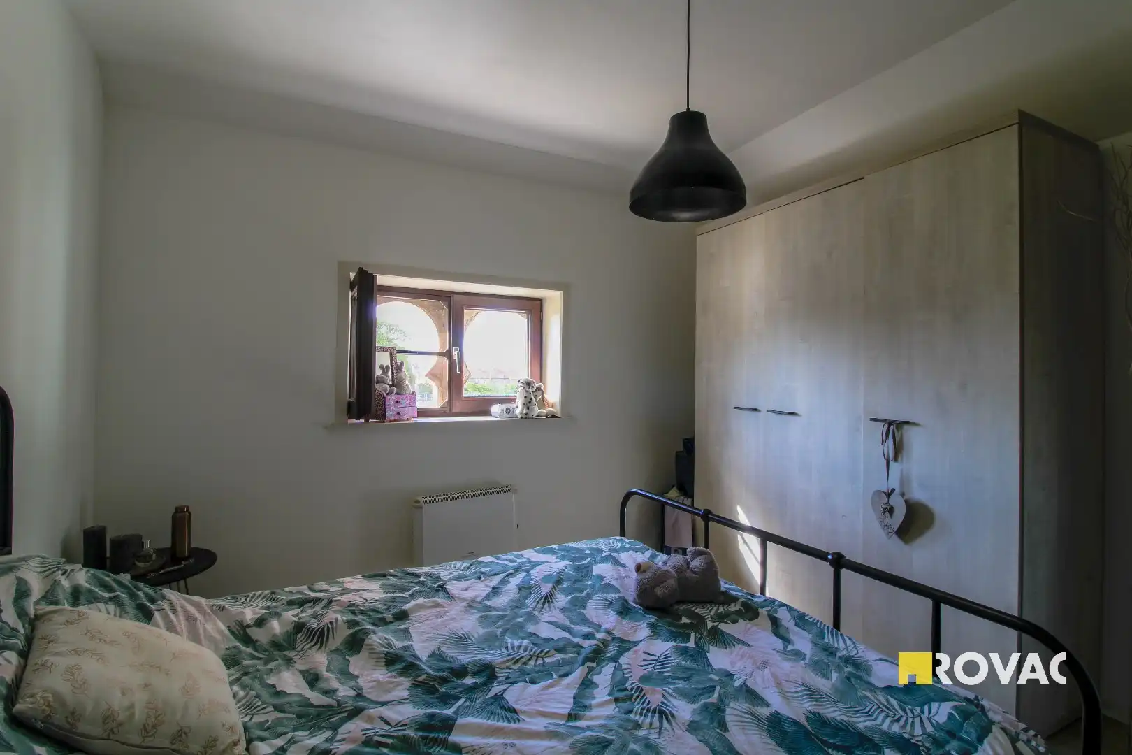 Vernieuwd appartement nabij het station van Izegem! foto 6